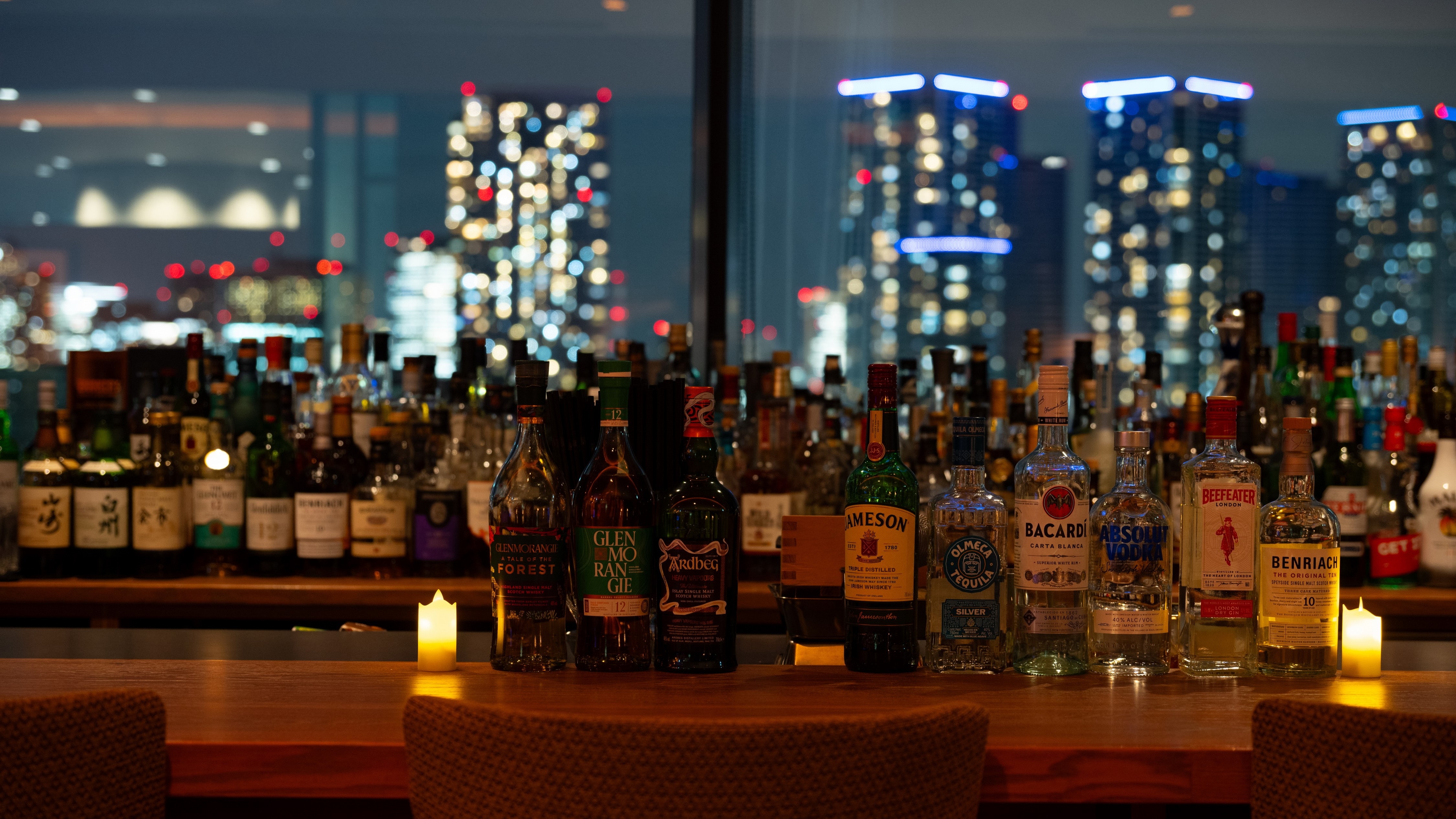 14th floor night bar "BARRELⅢ"