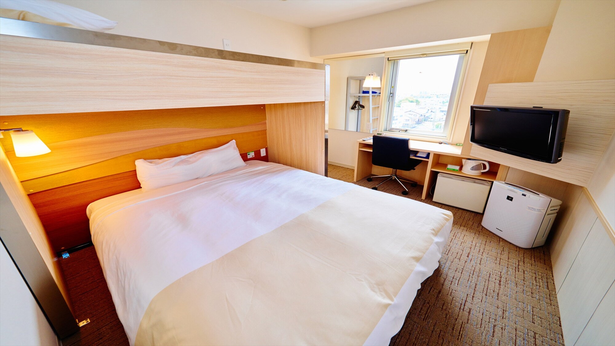 雙人床和閣樓床