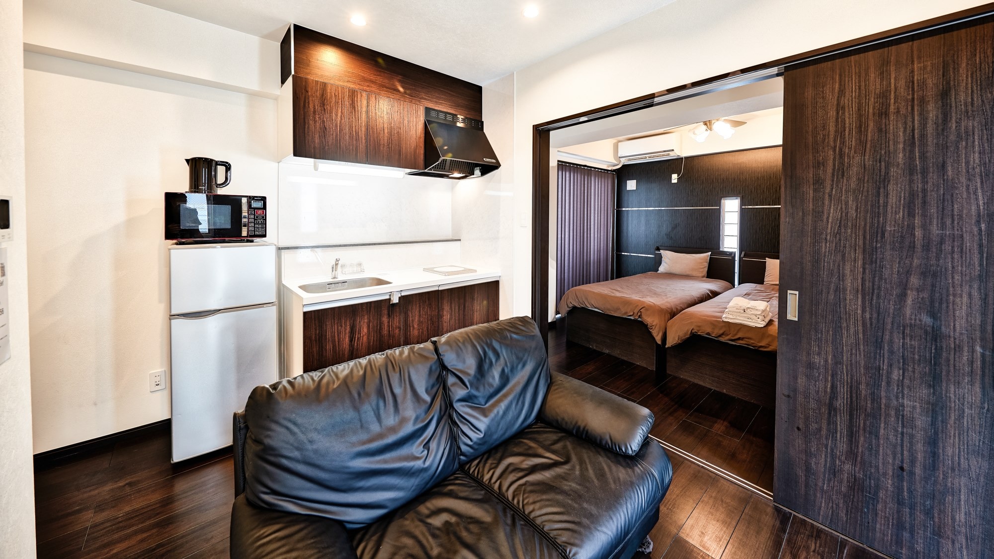 [1LDK] Kitchen & Bedroom