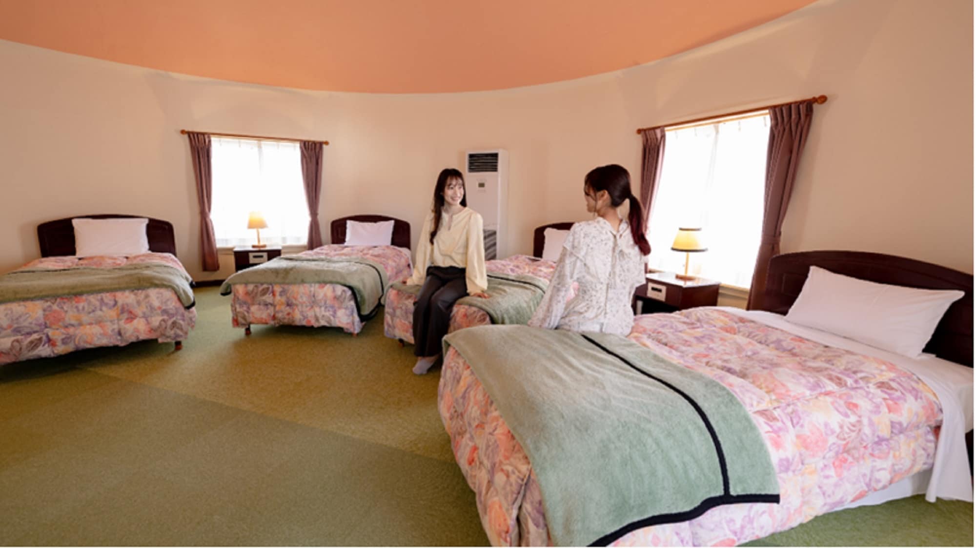 Phòng khách Olive Tree 4 giường