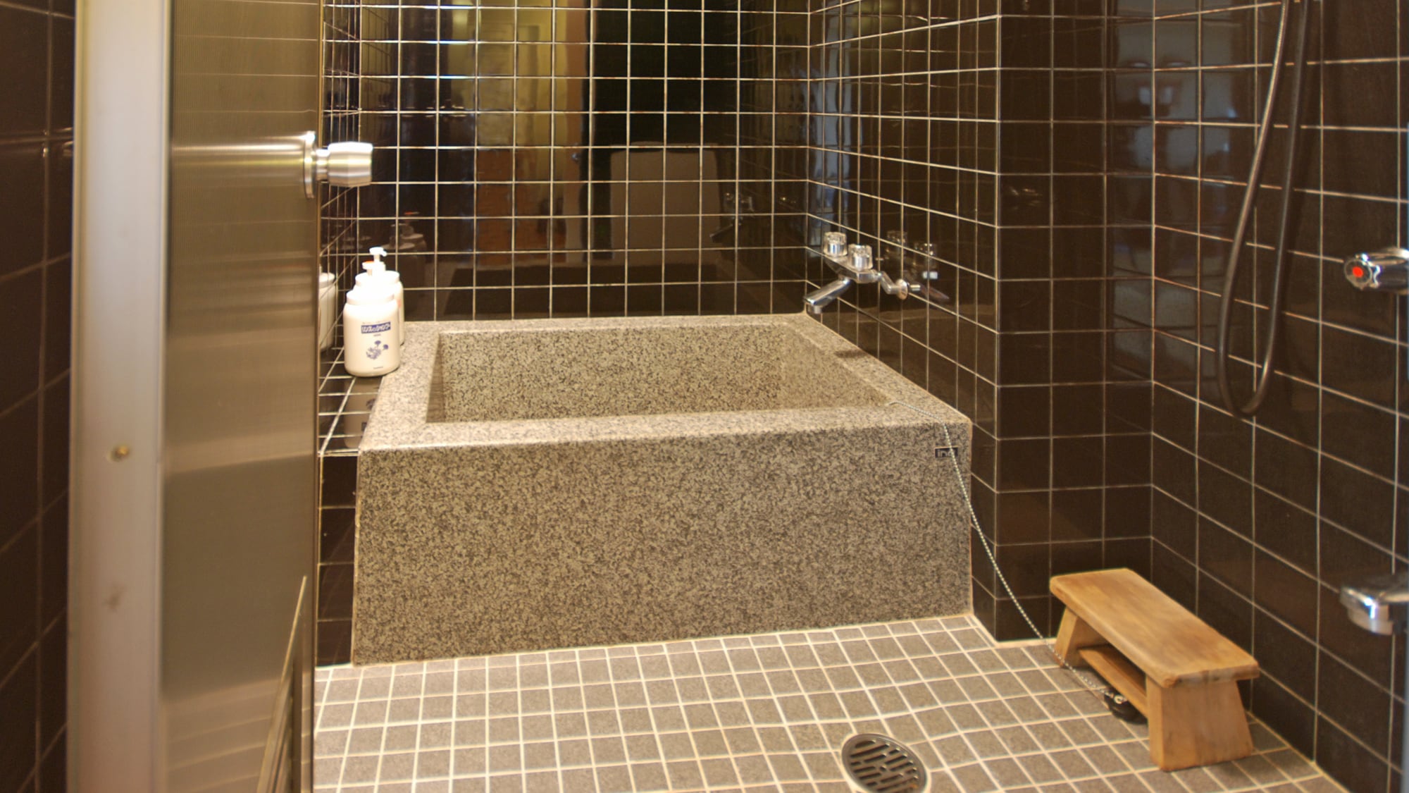 [Standard Japanese-style room] Bath