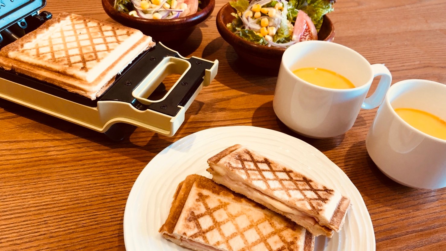 Hot sandwich breakfast menu