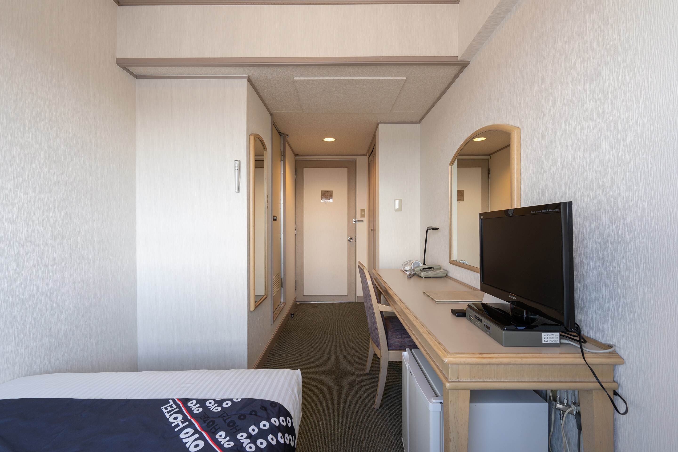 Kamar semi-double
