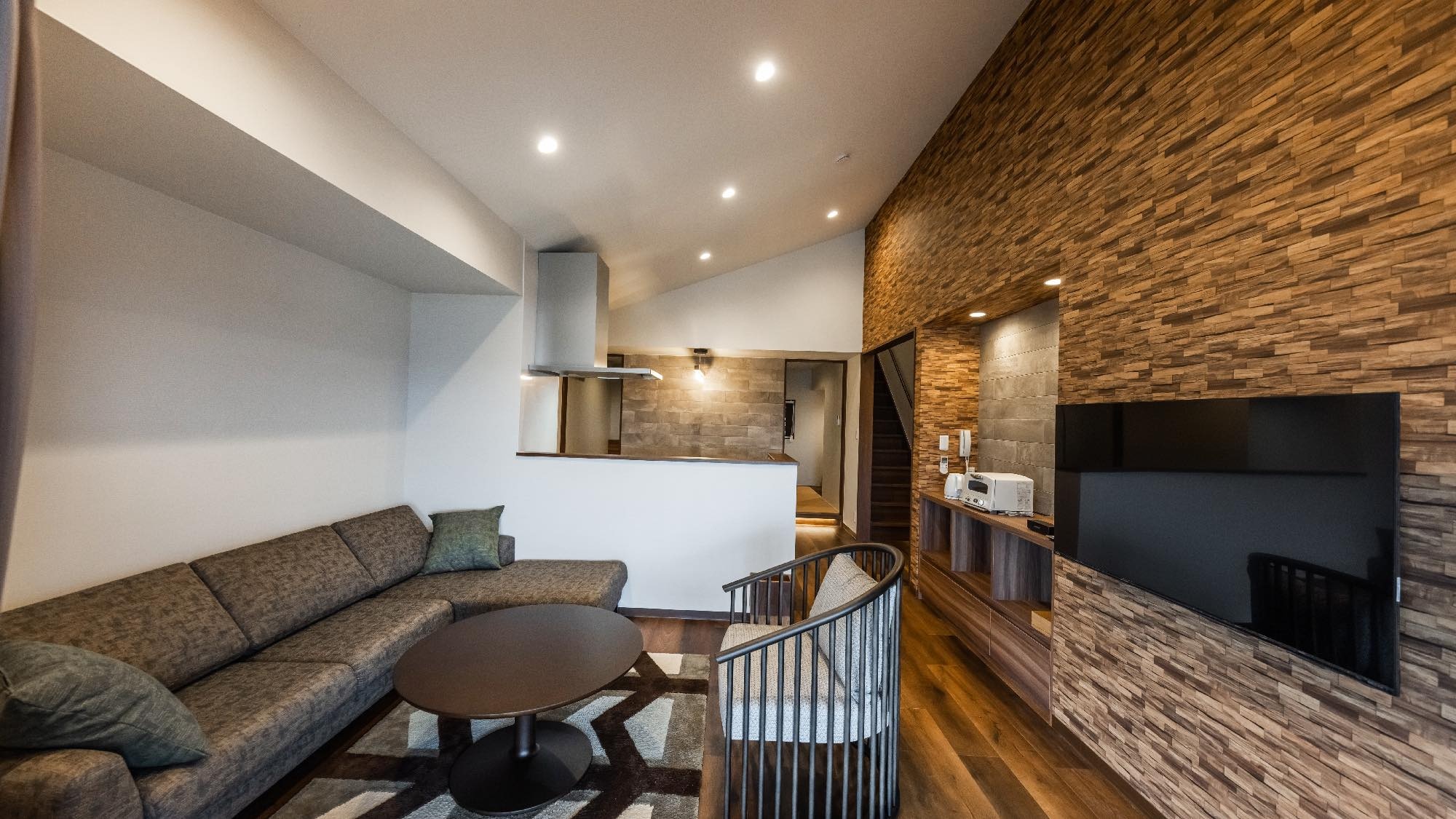 [MAUVE] Separate rental villa