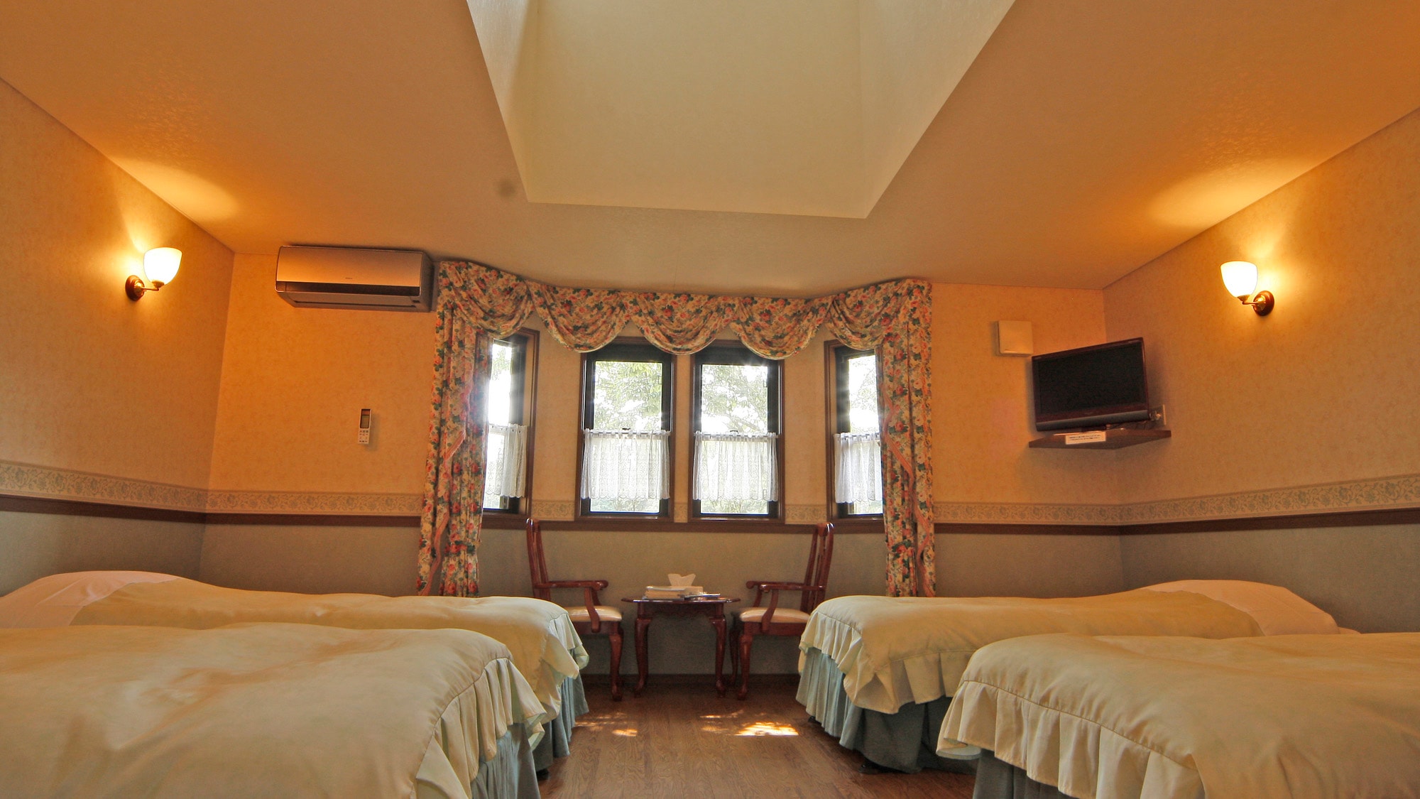 Rooms with 5 single beds are ideal for families and can usually accommodate a minimum of 4 people.