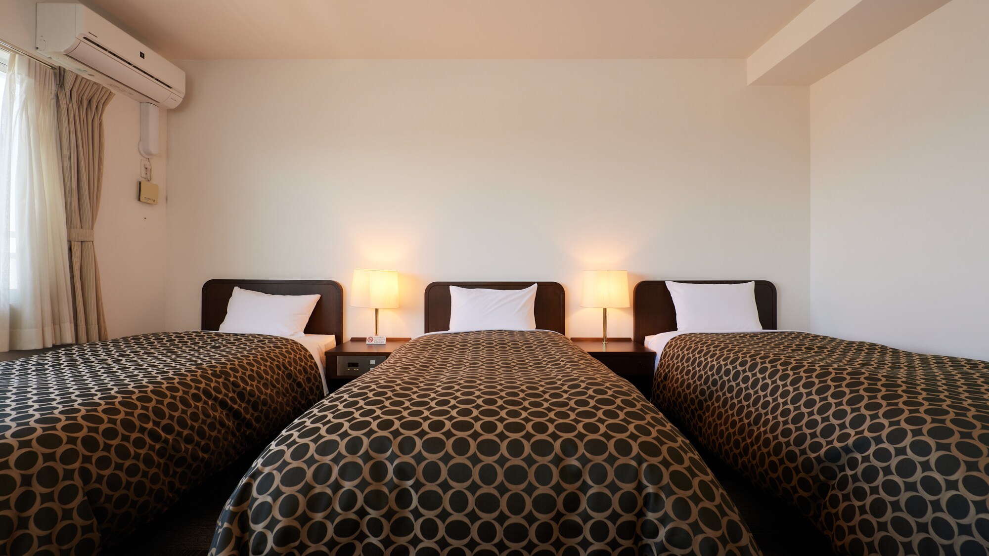 Triple room