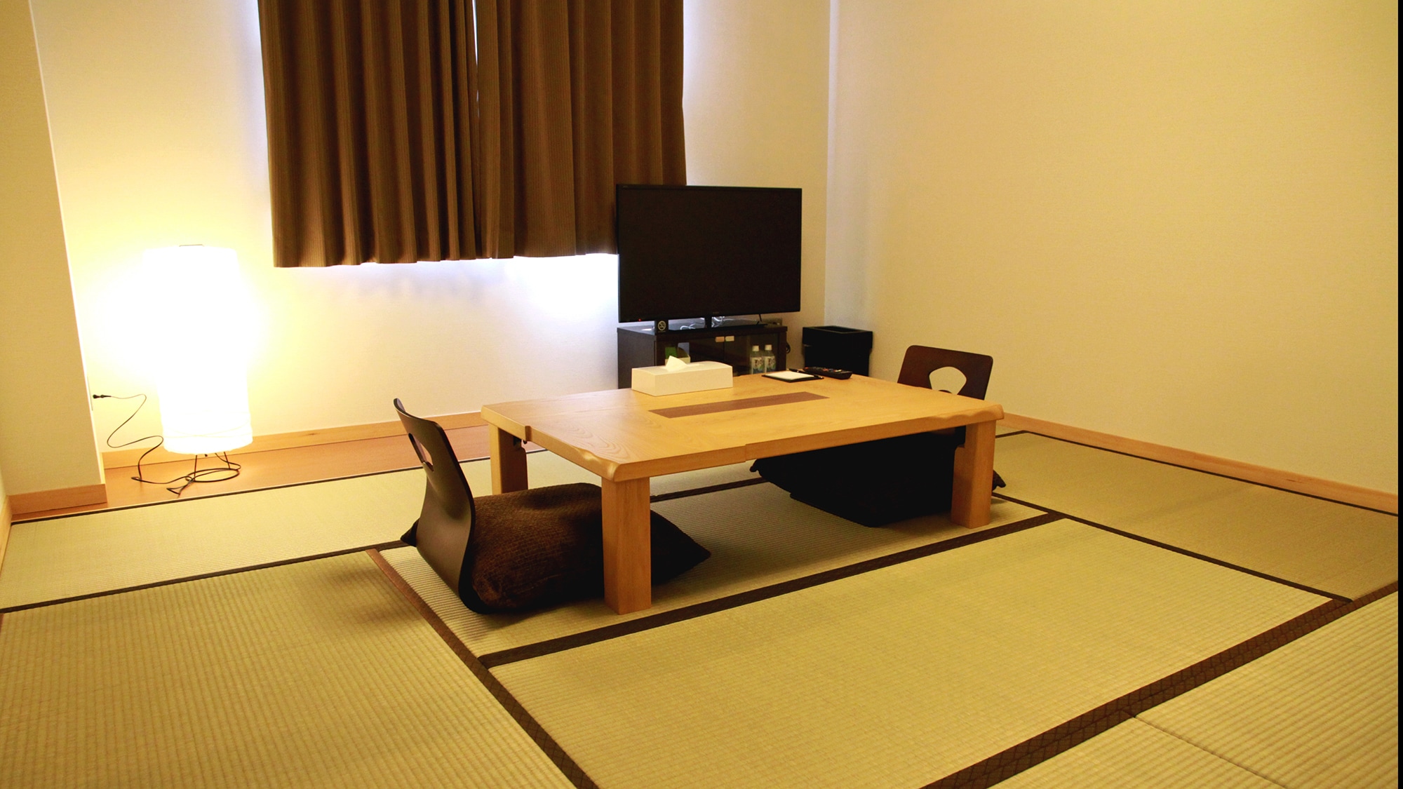 ・[Example of a Japanese-style room] A simple tatami room. Can accommodate up to two infants who sleep together.