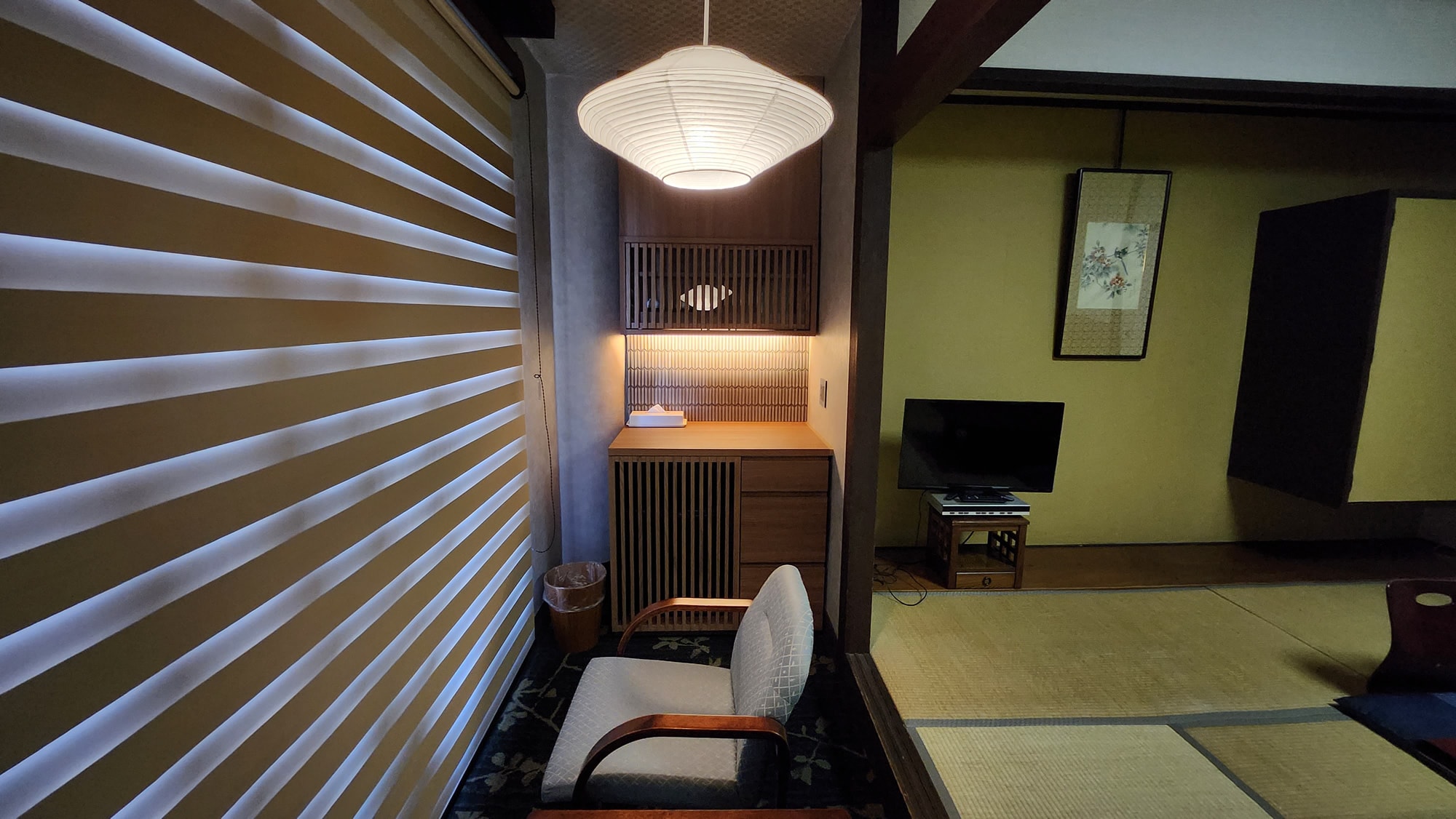 (Non-smoking) Casual Japanese-style room 8 tatami mats 28 m2 (shower on 3rd-5th floors on the Beppu Bay side)