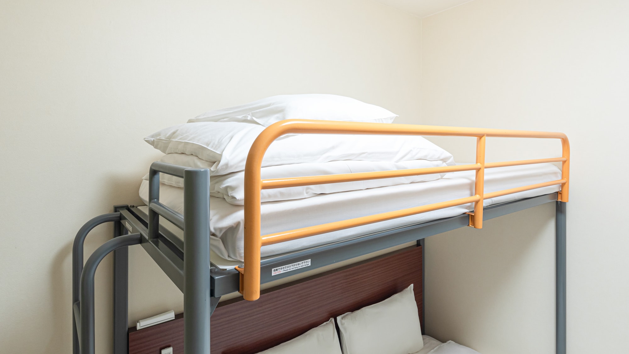 [Double room + loft bed] Image of loft use