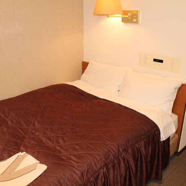 Semi-double room Bed width 130 cm One bed can be used by 2 people