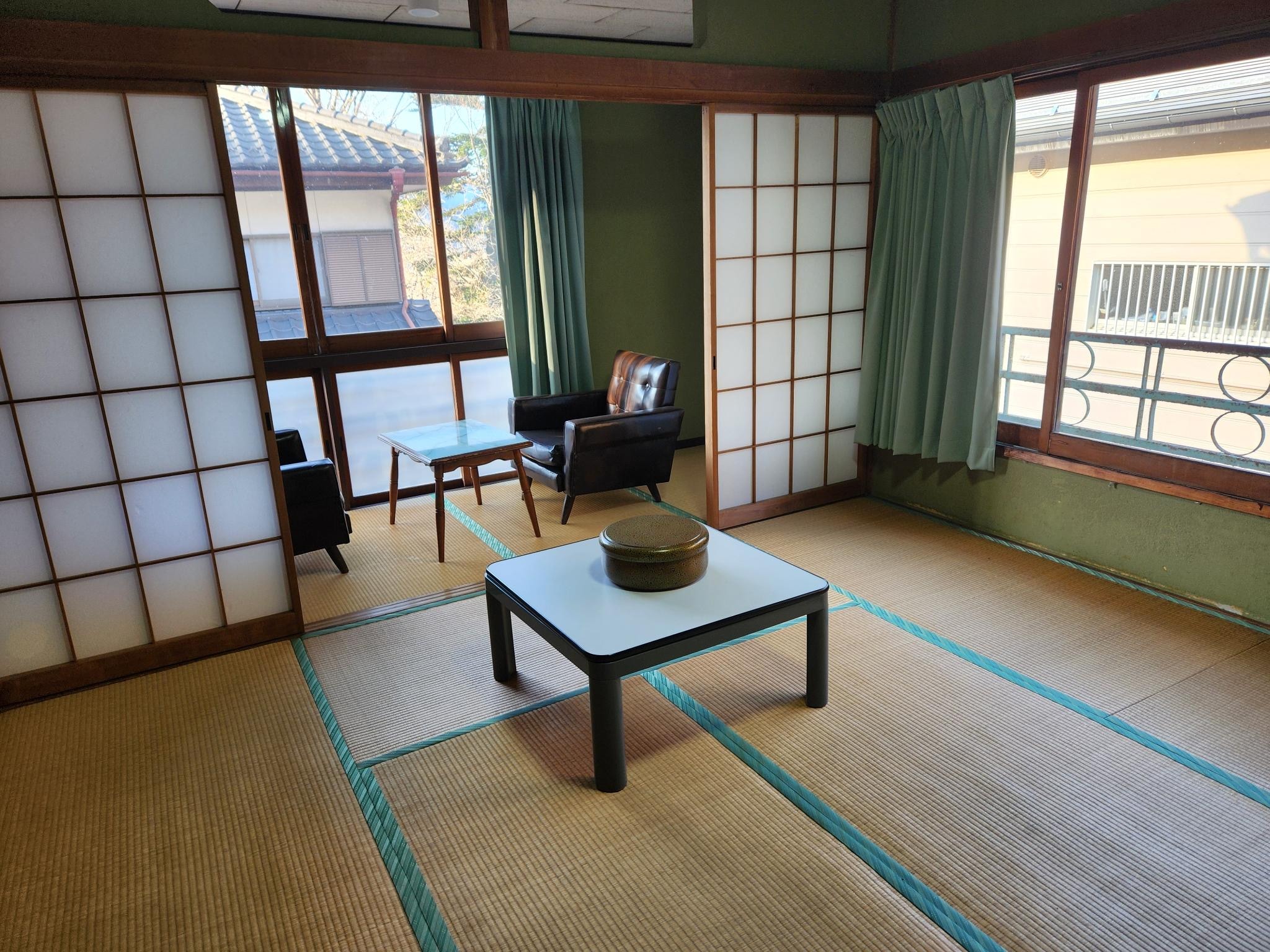 12 tatami mats