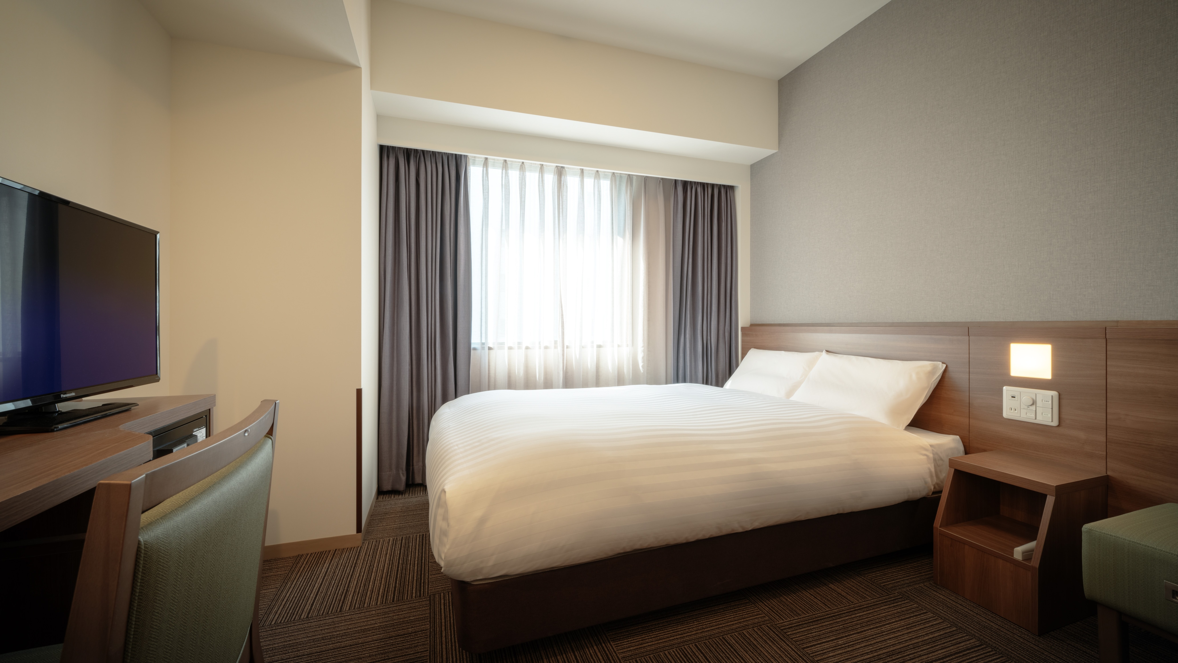 ◆Guest Room [Double Room] 15.0~17.2 square meters Simmons bed 140x195cm