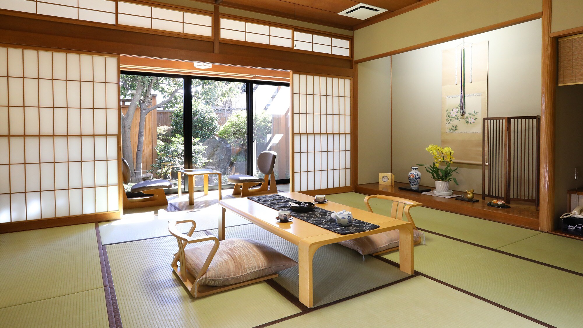 Image of the Japanese-style room in the special room "Kiyosumi"