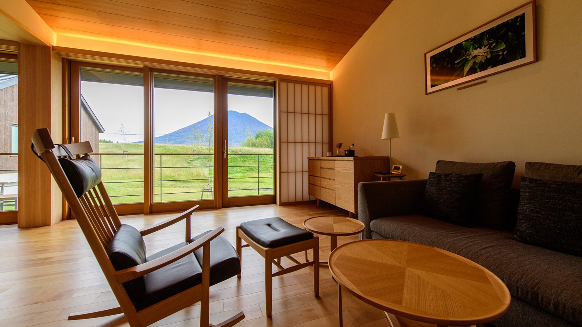 客房客厅(山之间)