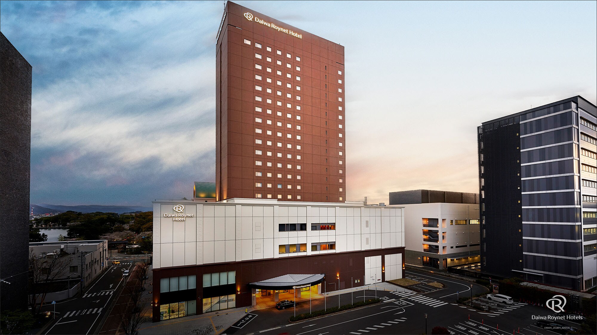 Hotel exterior (night)