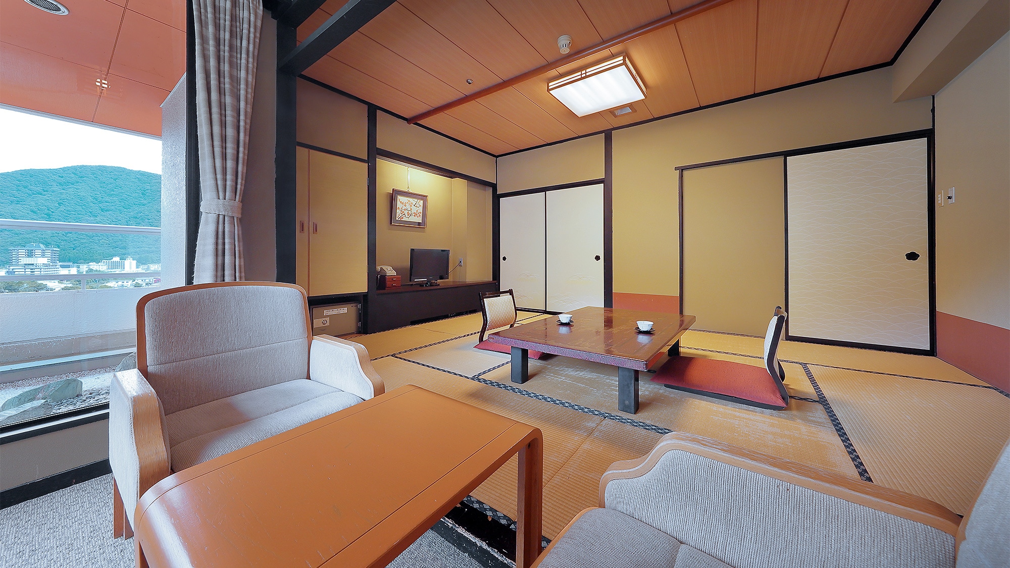 [Japanese-style room] 10 tatami room