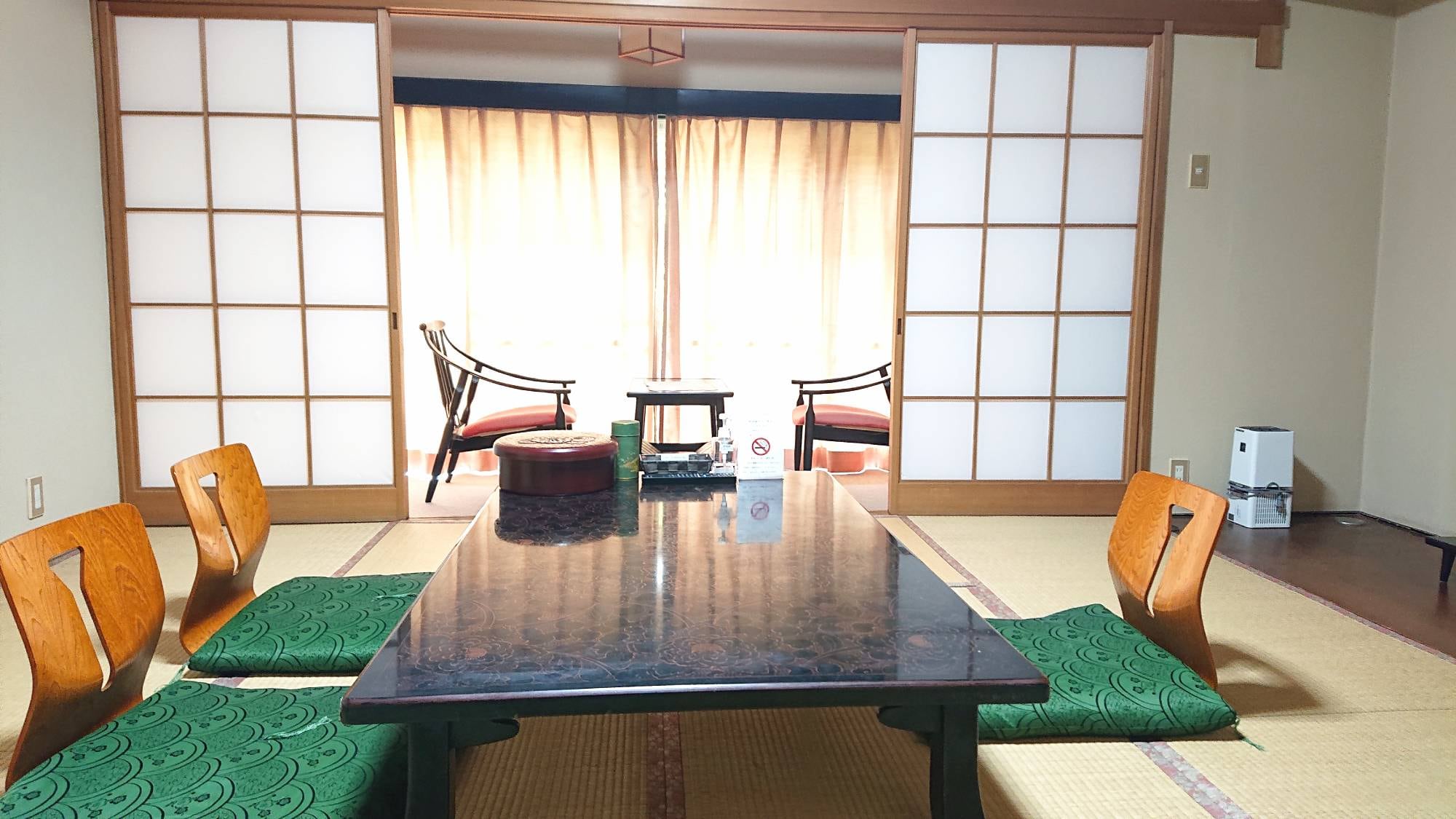 ・ Non-smoking Japanese-style room 8 tatami mats (with toilet)