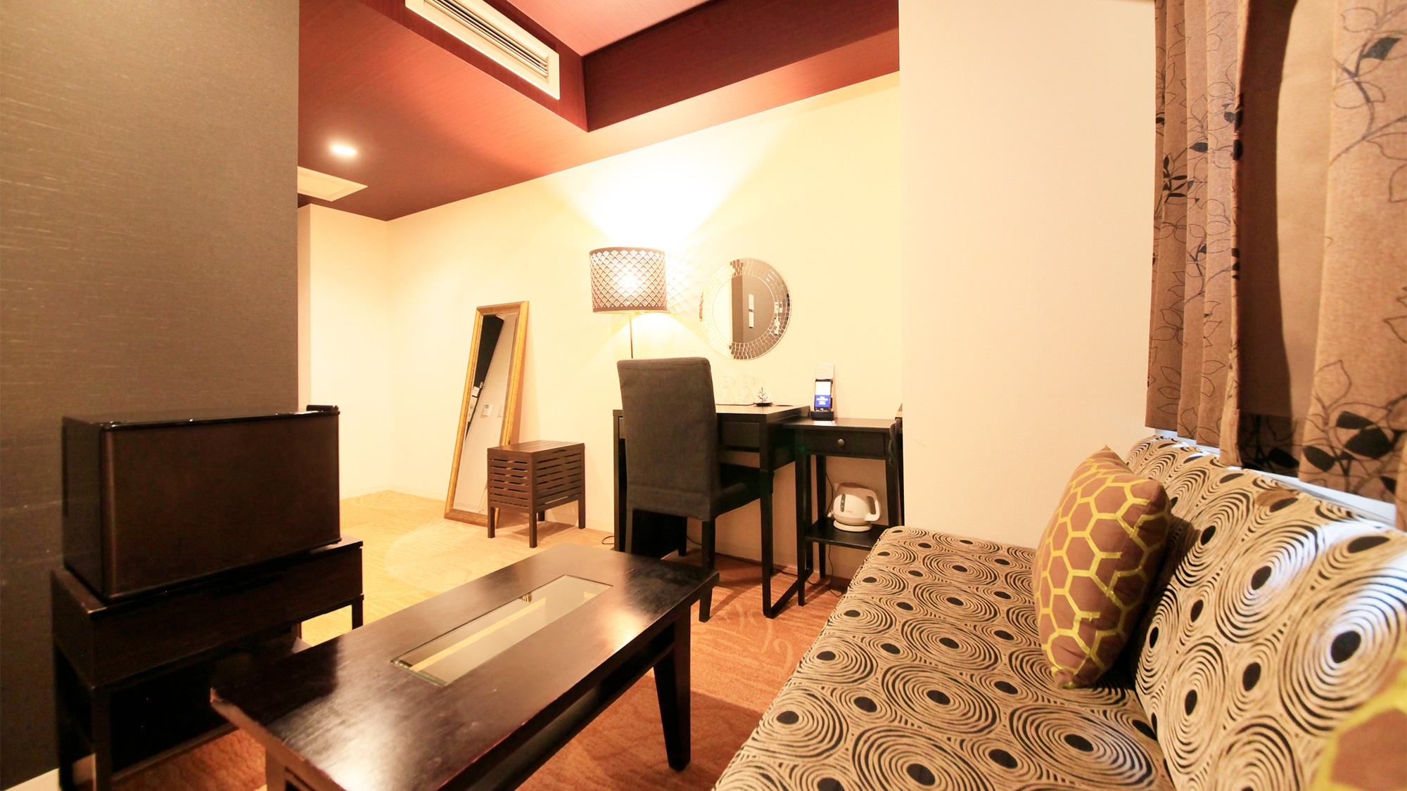 ◆ Barrier-free room << 1-3 people >>