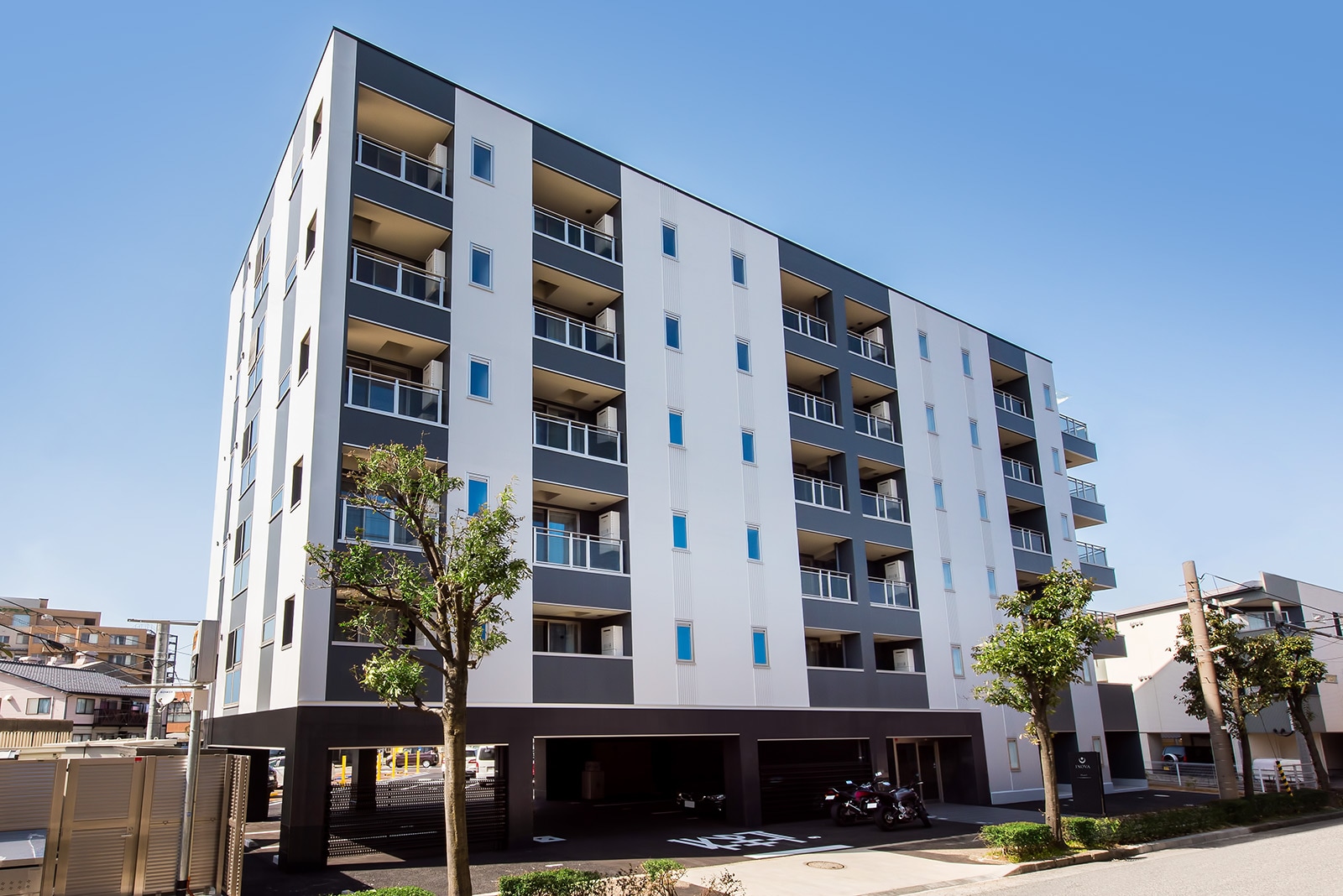 INOVA exterior (overall view)