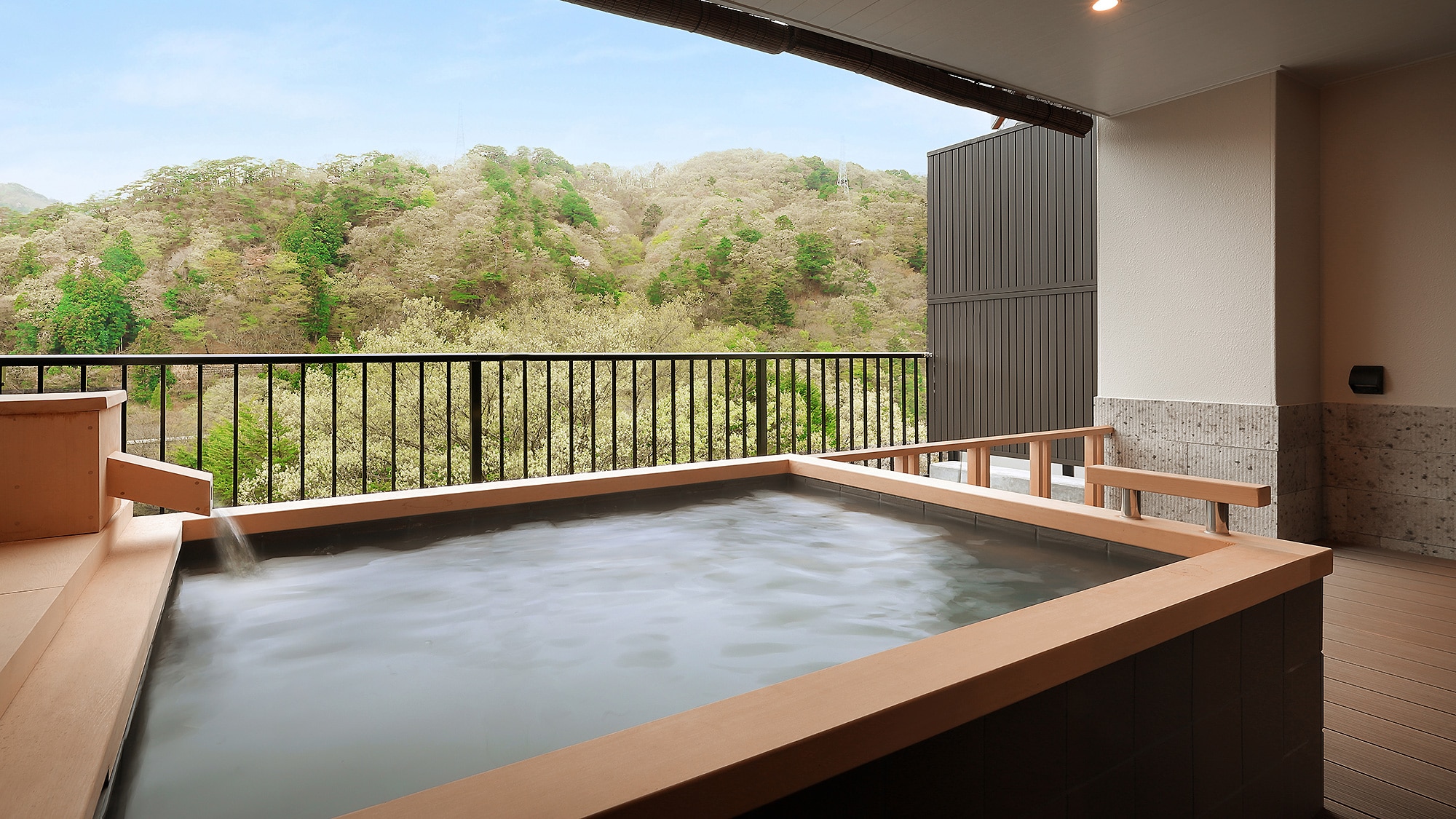 [OPEN in May 4th year of Reiwa] Western-style special room with open-air bath "Zelkova room"