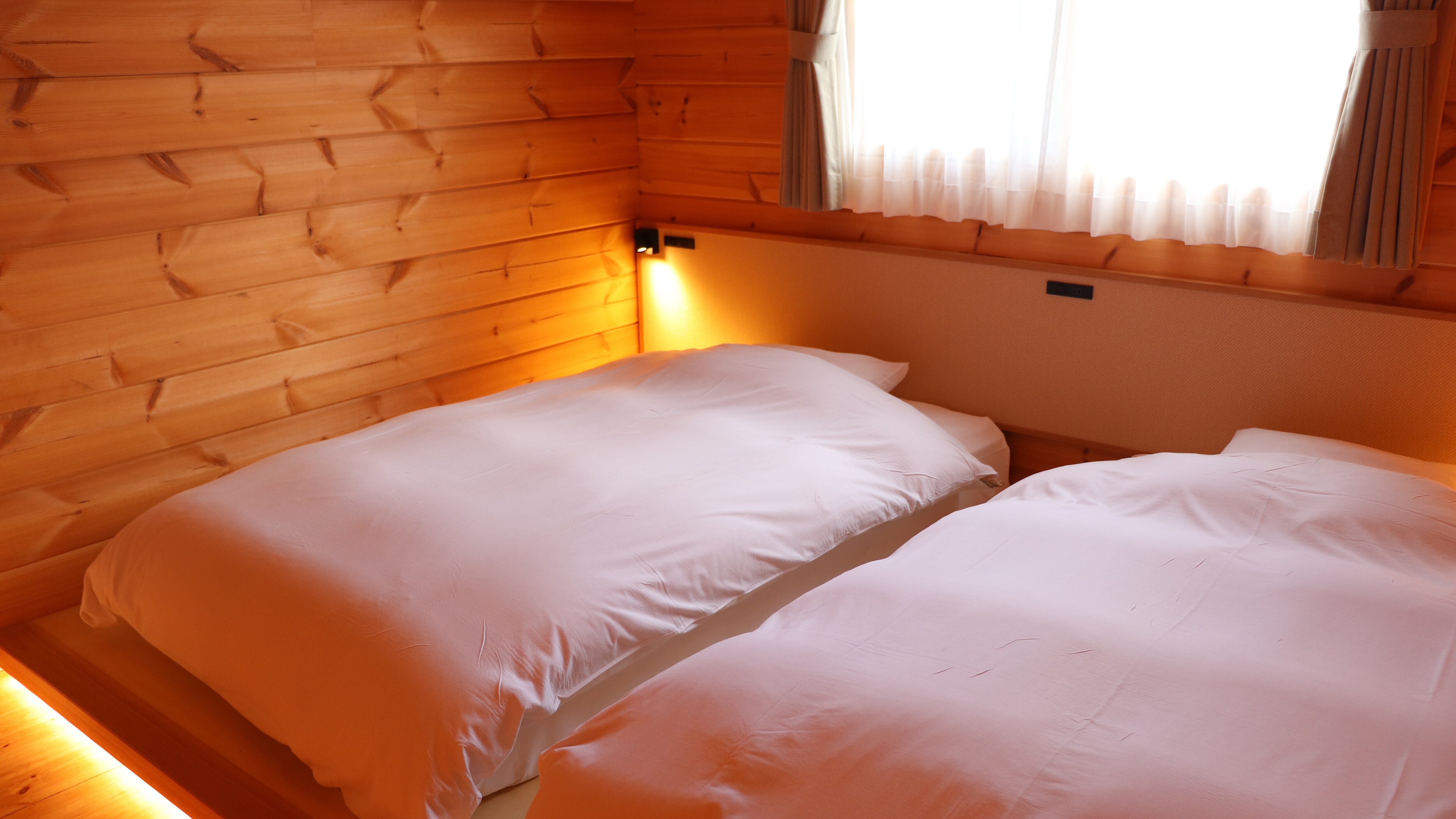 [Cottage with hot spring]