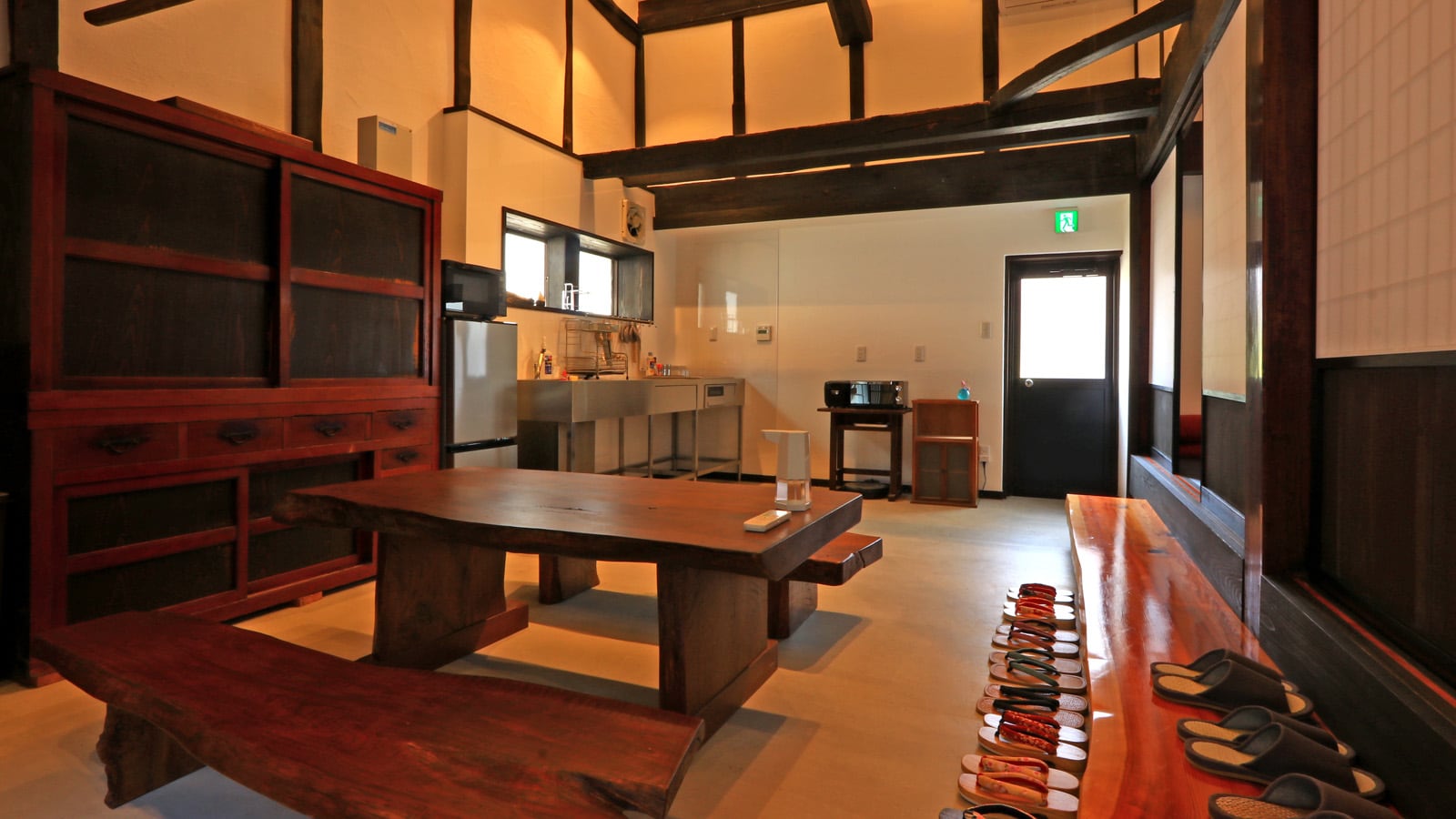The earthen floor is used as a kitchen and living space. Enjoy your stay freely and cook your own meals.