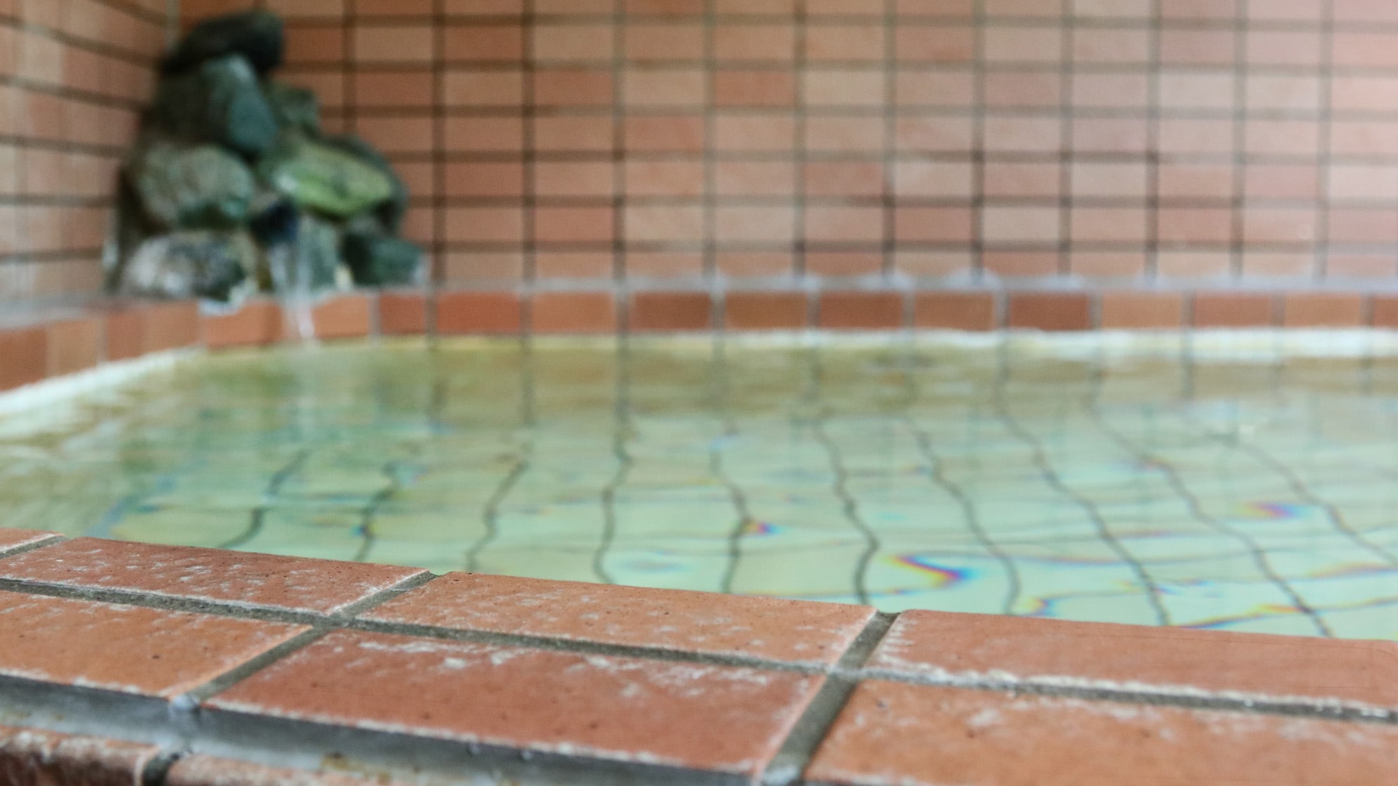 Natural hot springs nurtured by the Southern Alps - Ashiyasu Natural Hot Springs