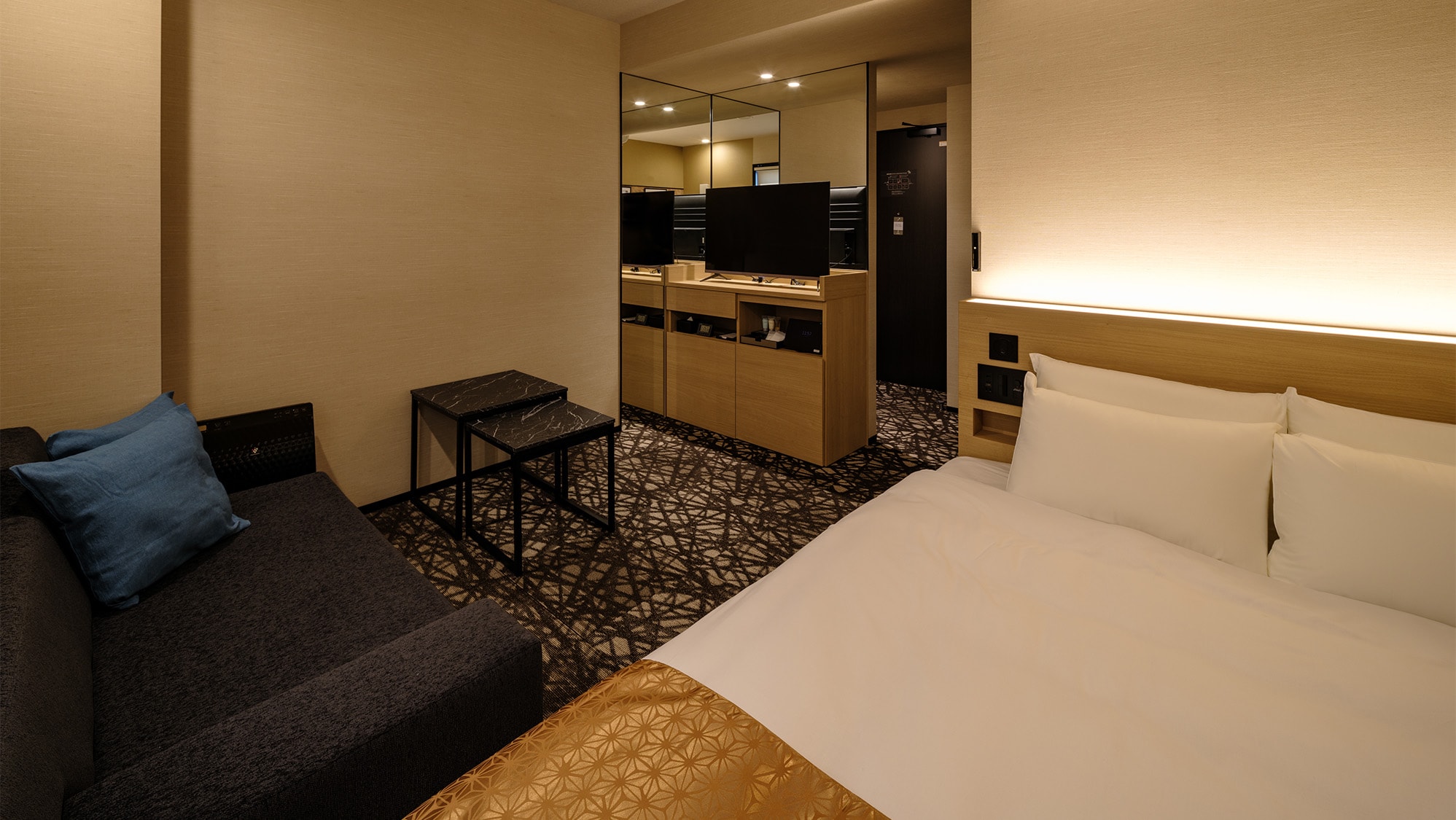 [Non-smoking] Economy Queen Room