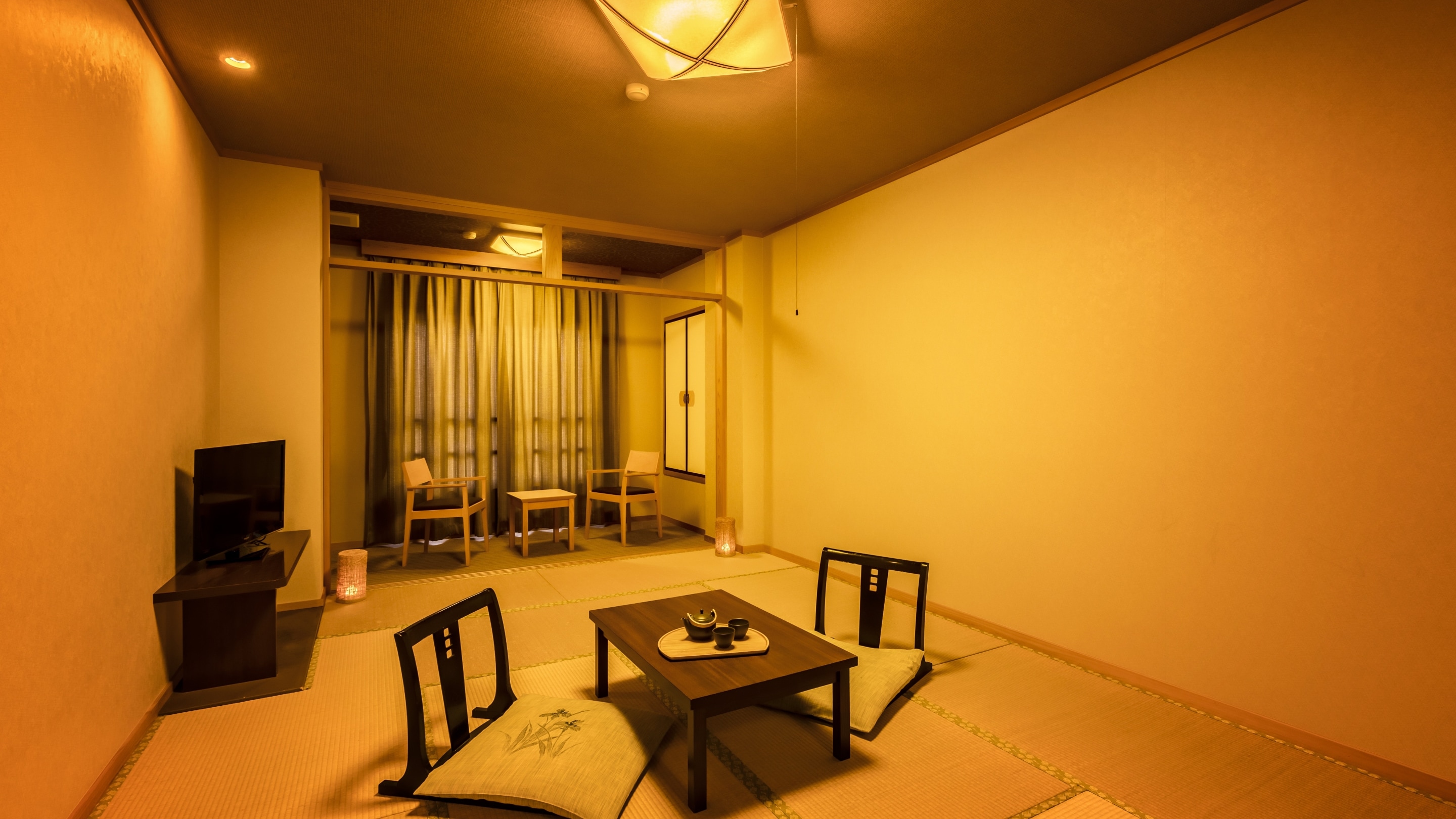 Standard Japanese-style room *An example of a guest room