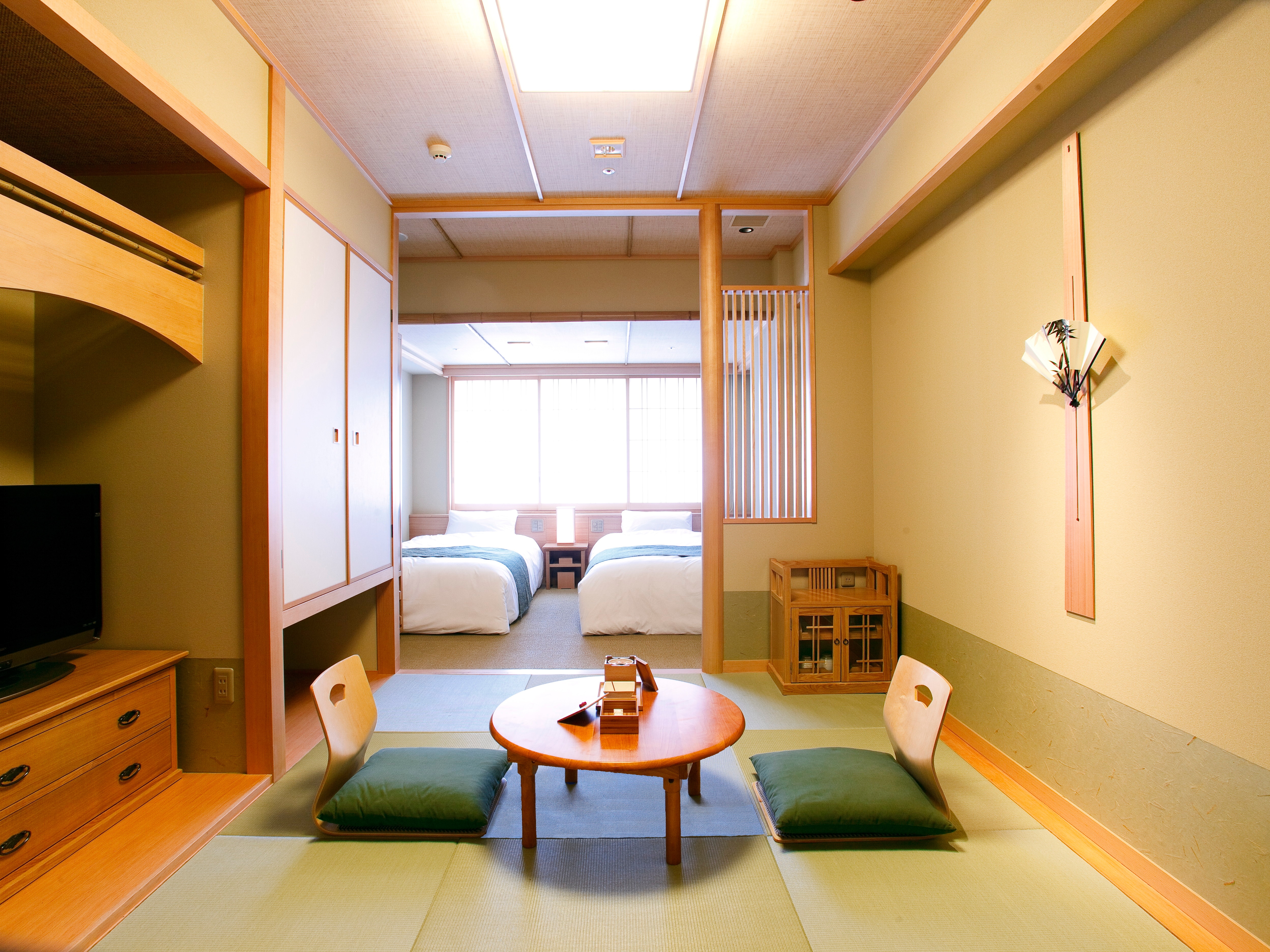 [Kyoto Japanese style] Japanese-Western room