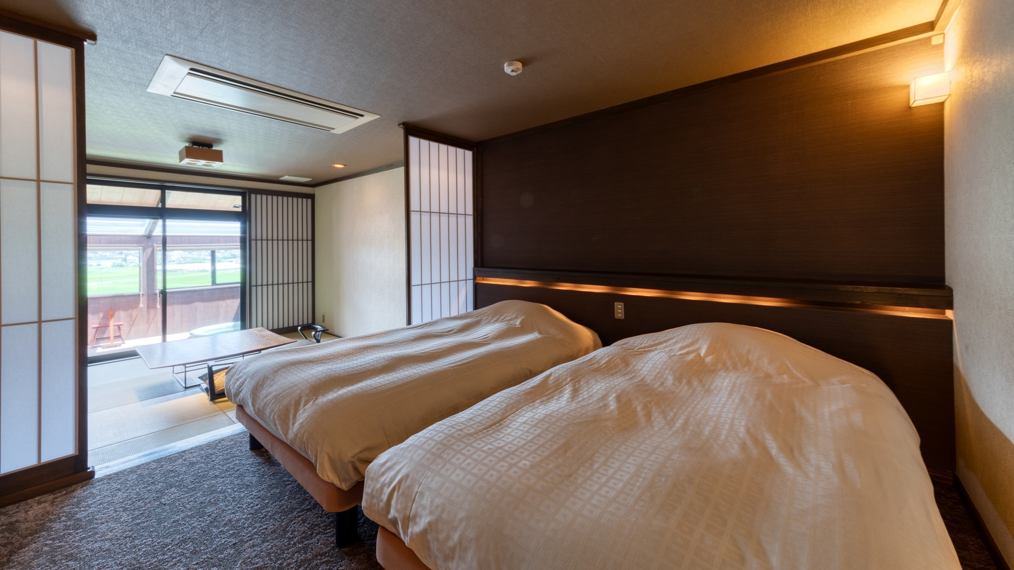 Kamar tamu dengan pemandangan rumah utama Lantai 2: Akisakura -cosmos-