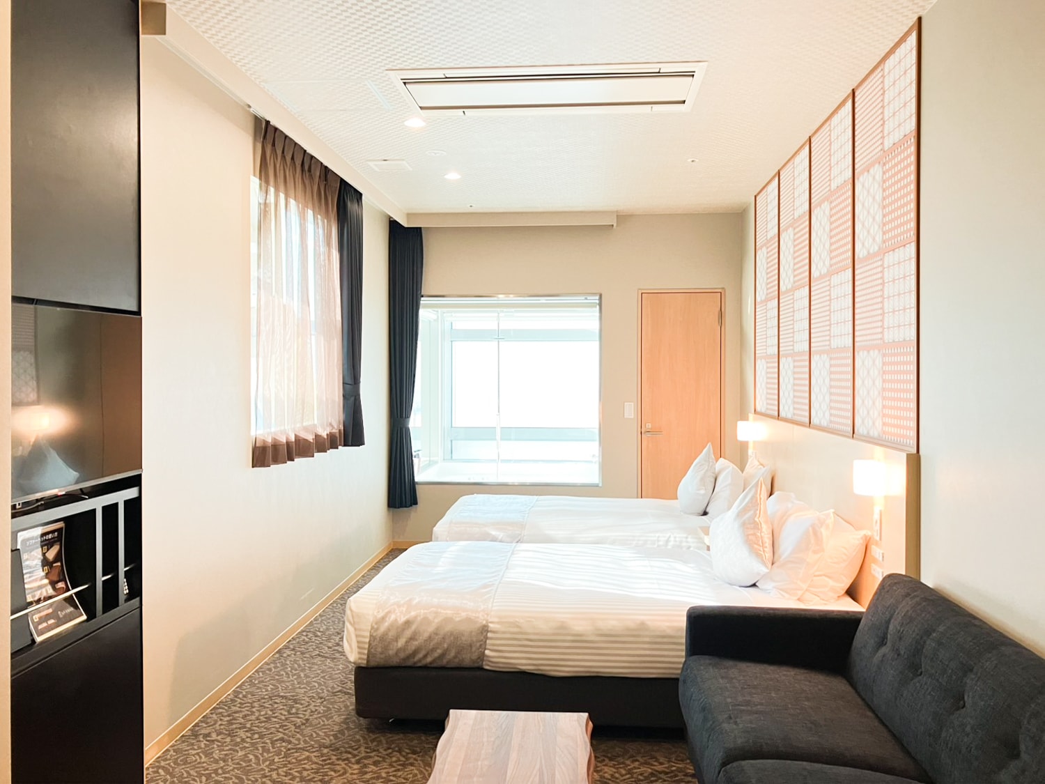 Corner Twin Room