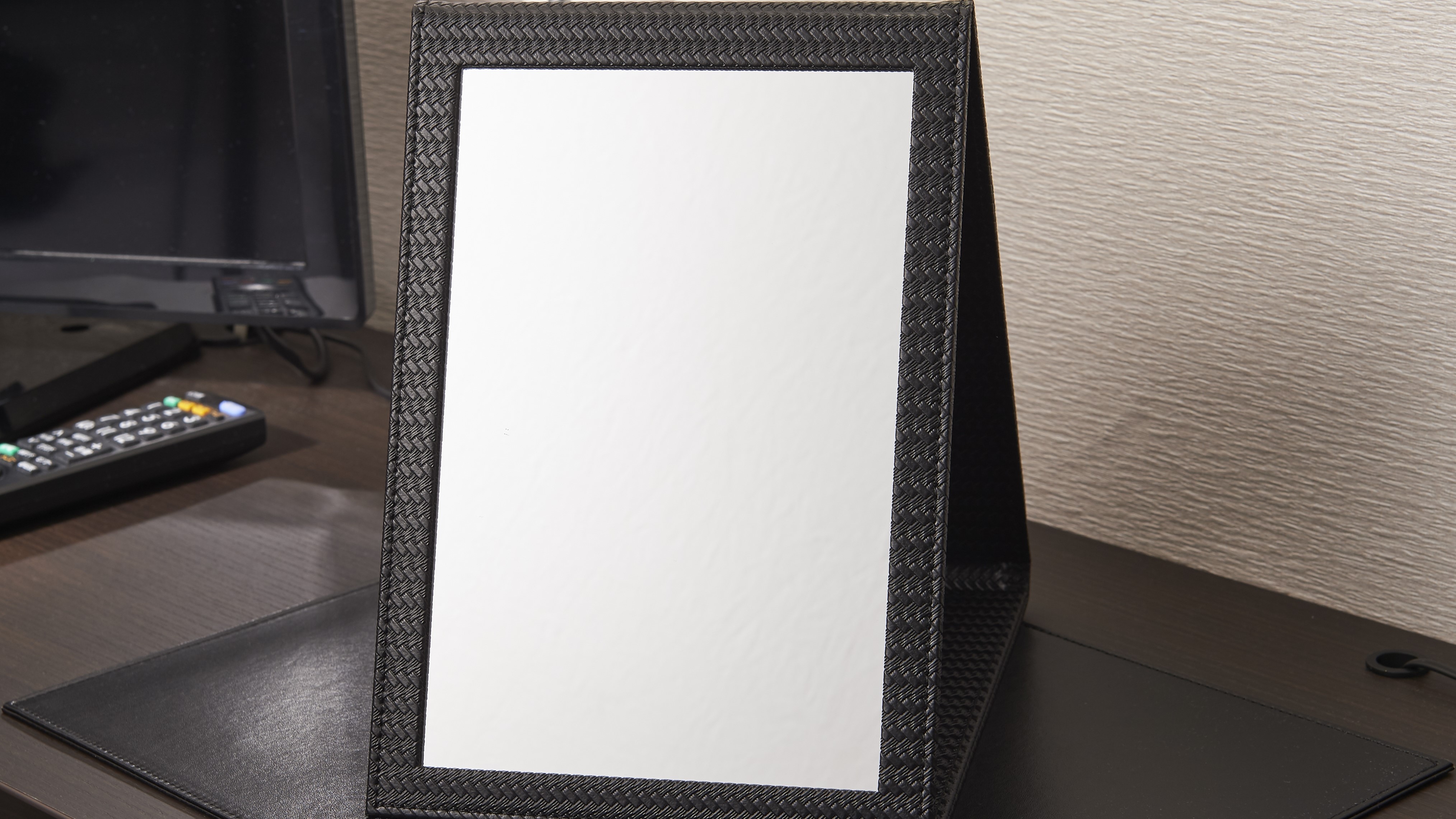 All rooms are equipped with a mirror, an essential item for getting ready in the morning.