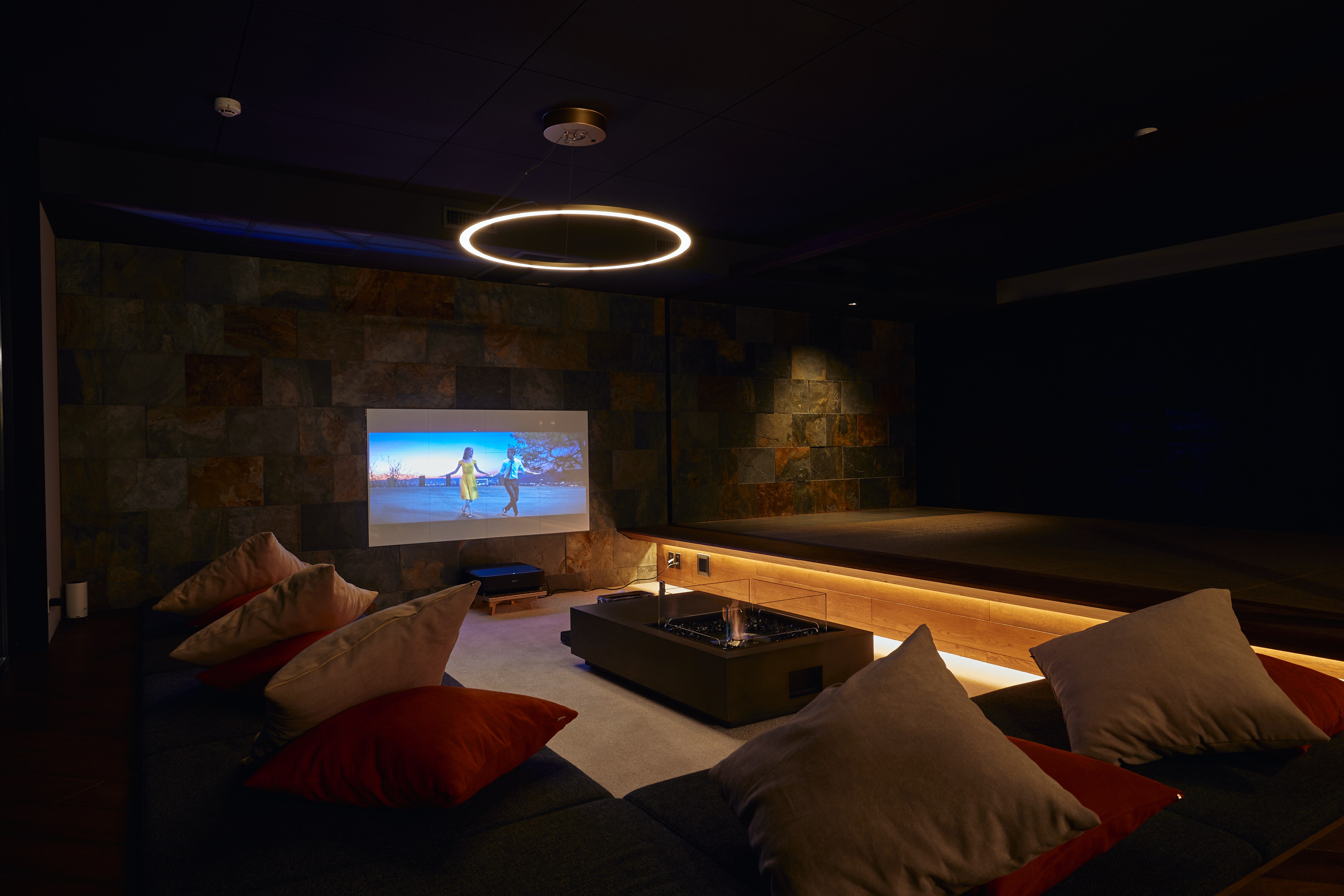 1st floor: Watch movies on a projector