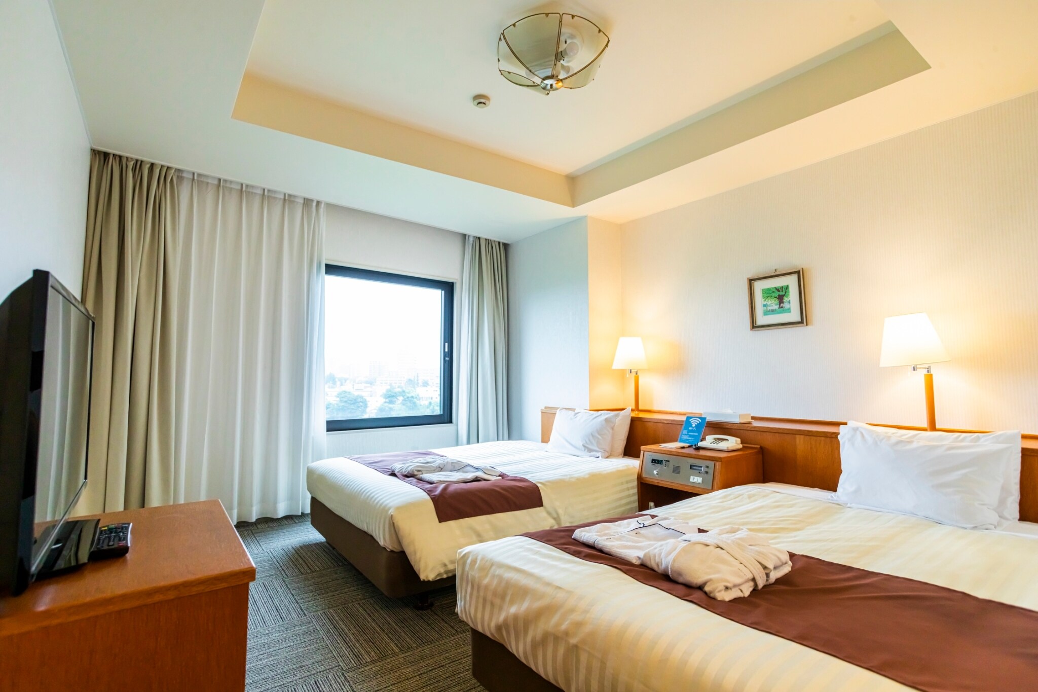 디럭스 트윈룸 B 베팅룸