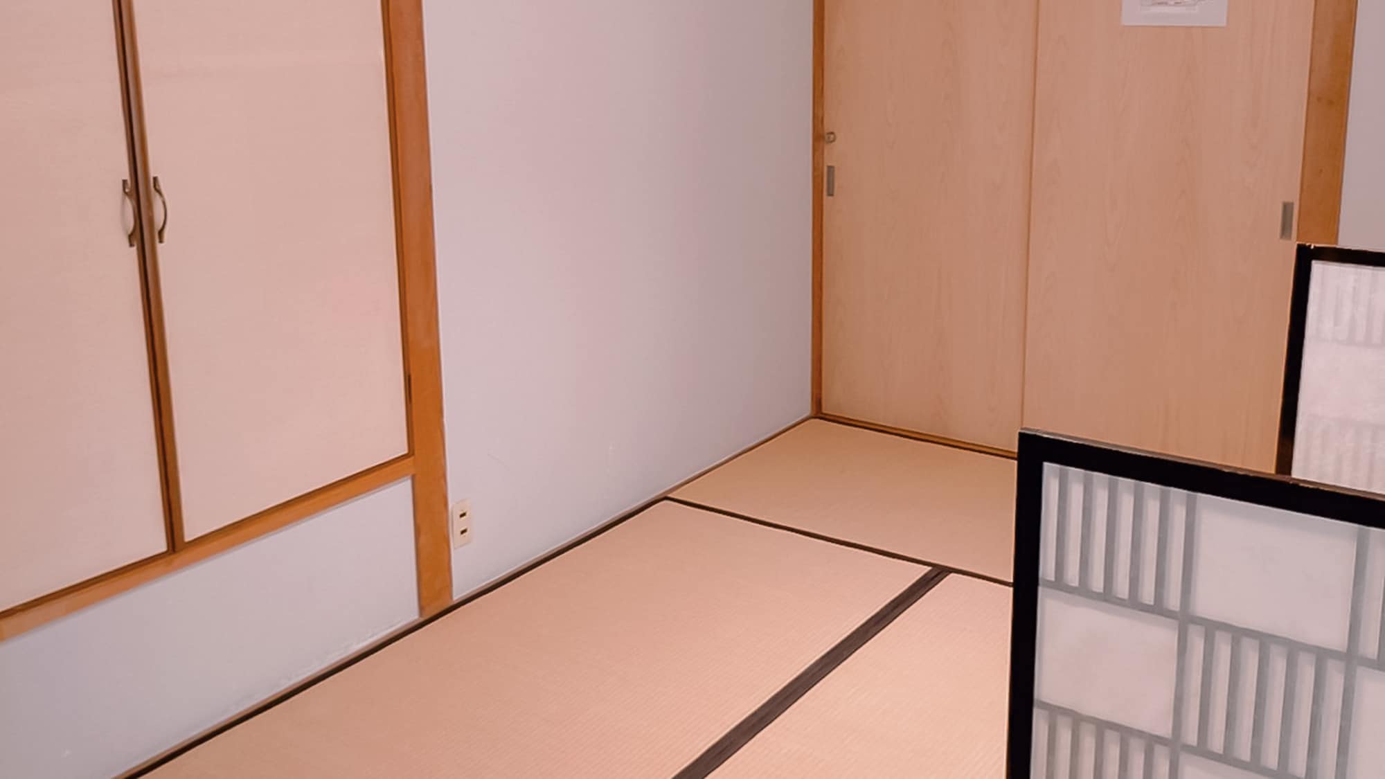 ・ [Nabeshima / NABESHIMA] Japanese-style room can be reserved for 3 people