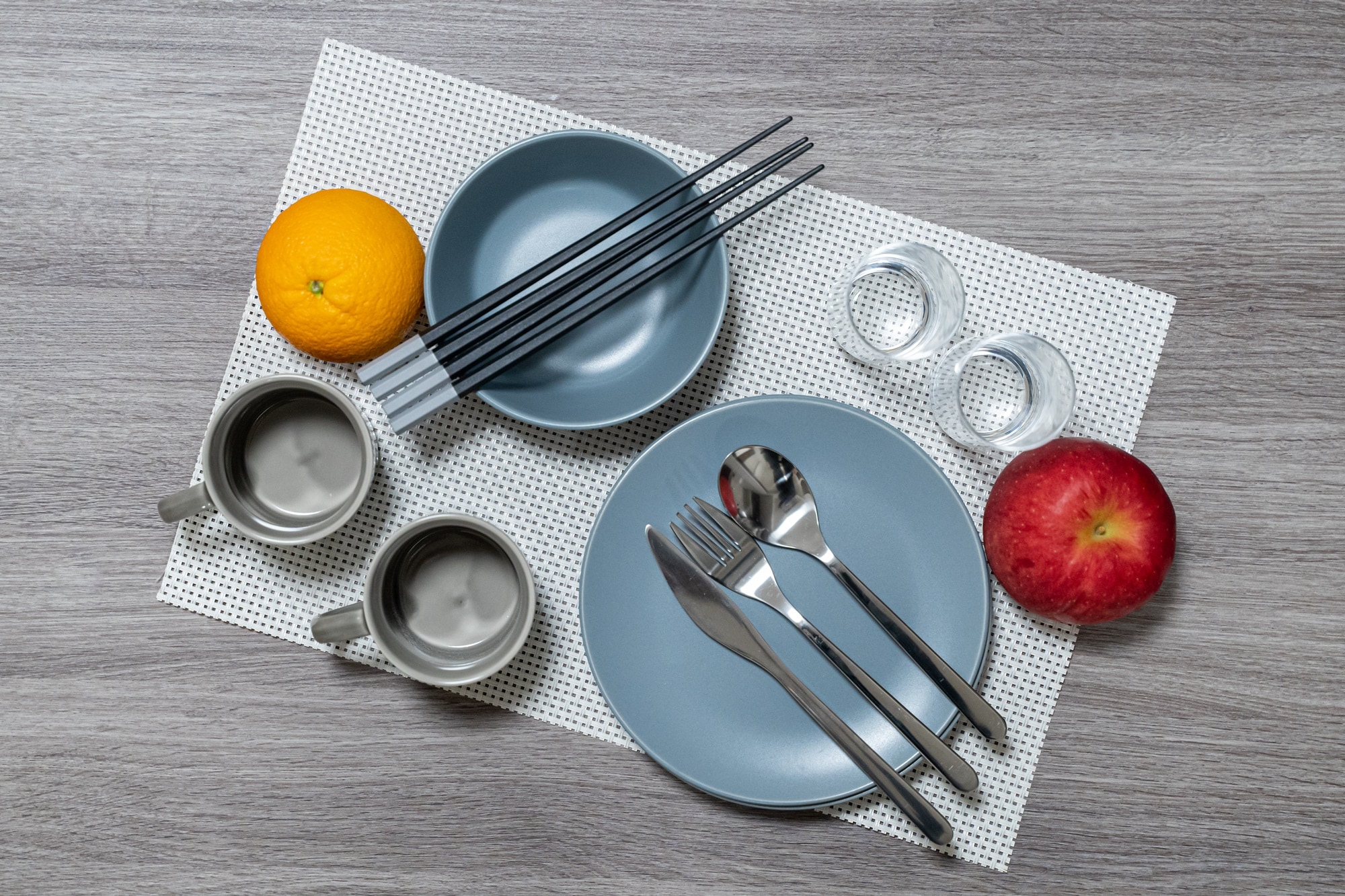 Tableware (common to all rooms)