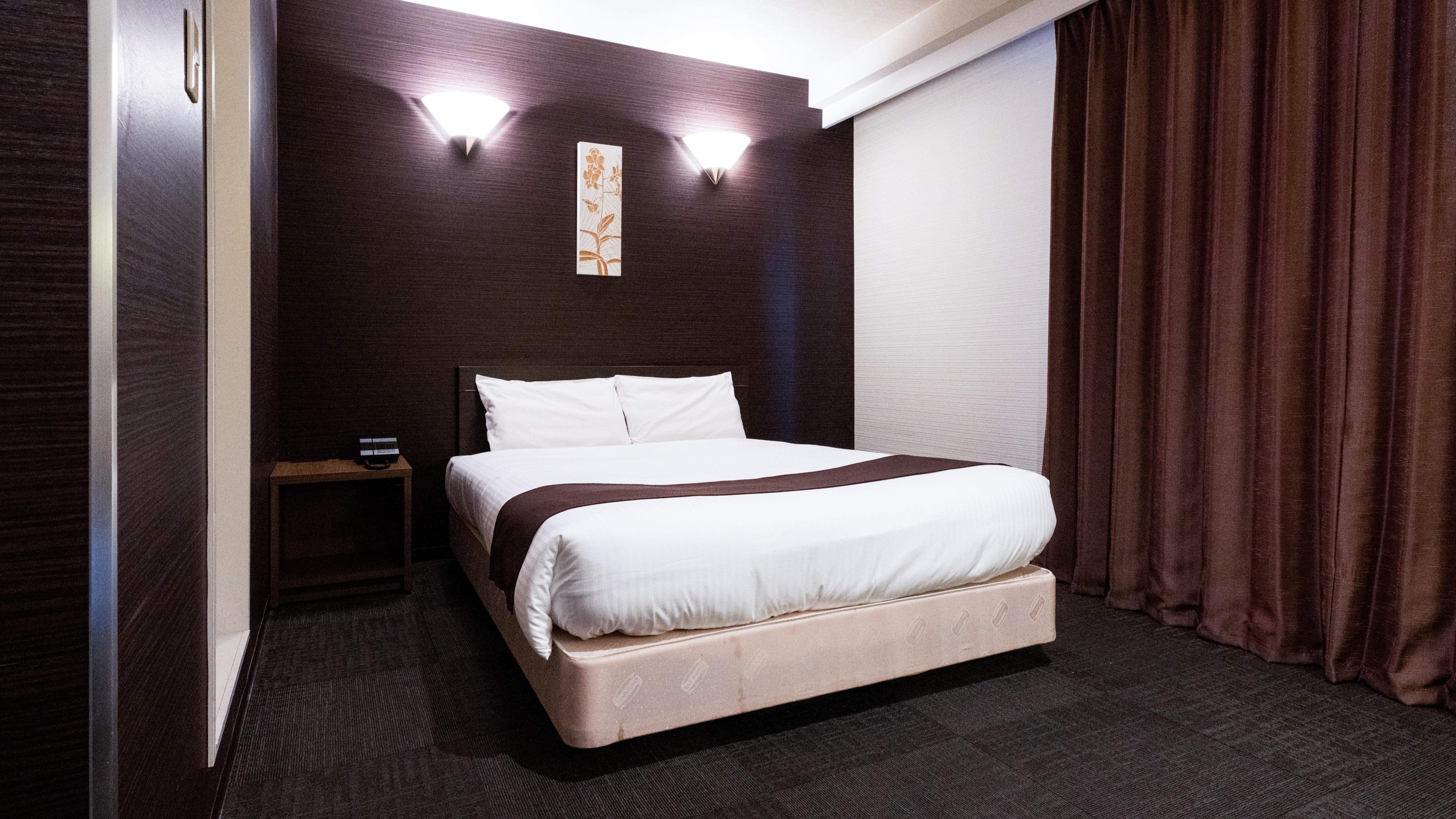 *Double: Stylish and functional, supporting your comfortable stay.