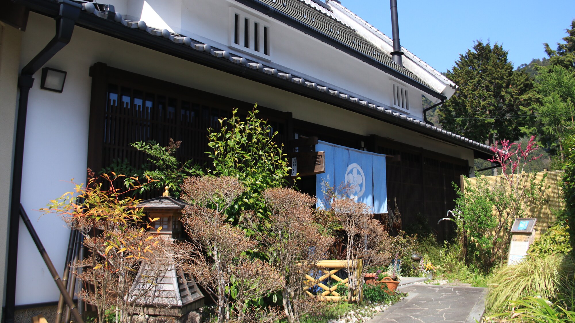 室生 旅館