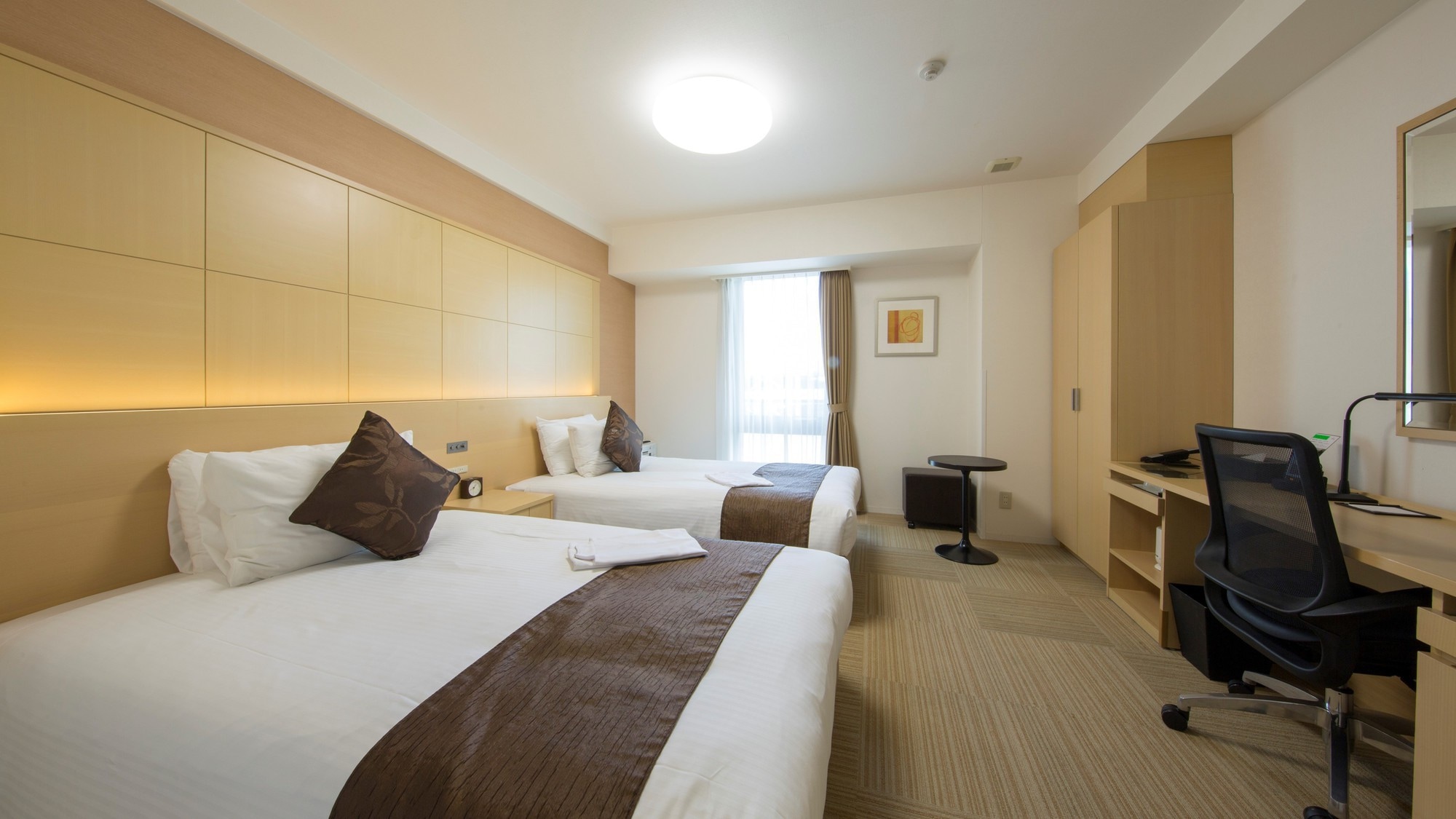 Deluxe Twin Room ①