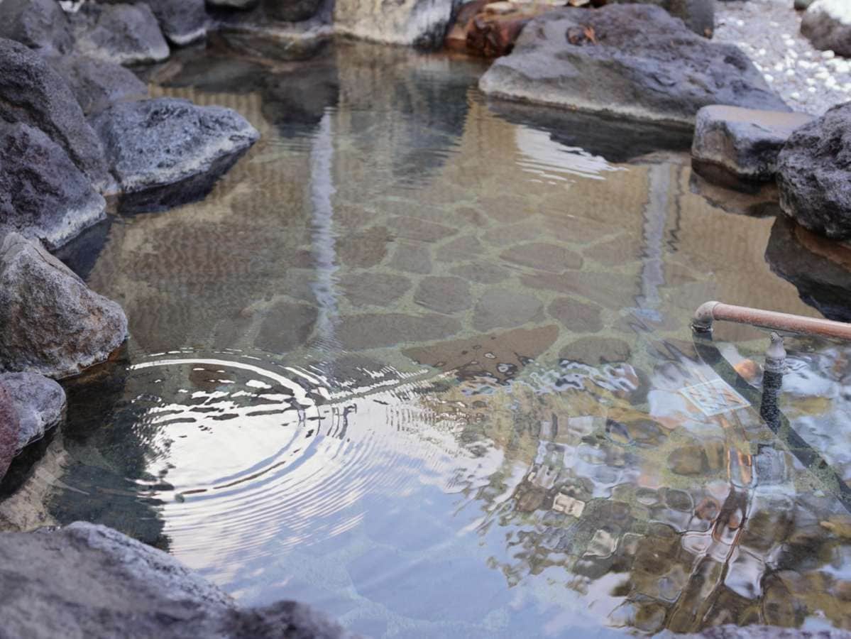 Open-air bath