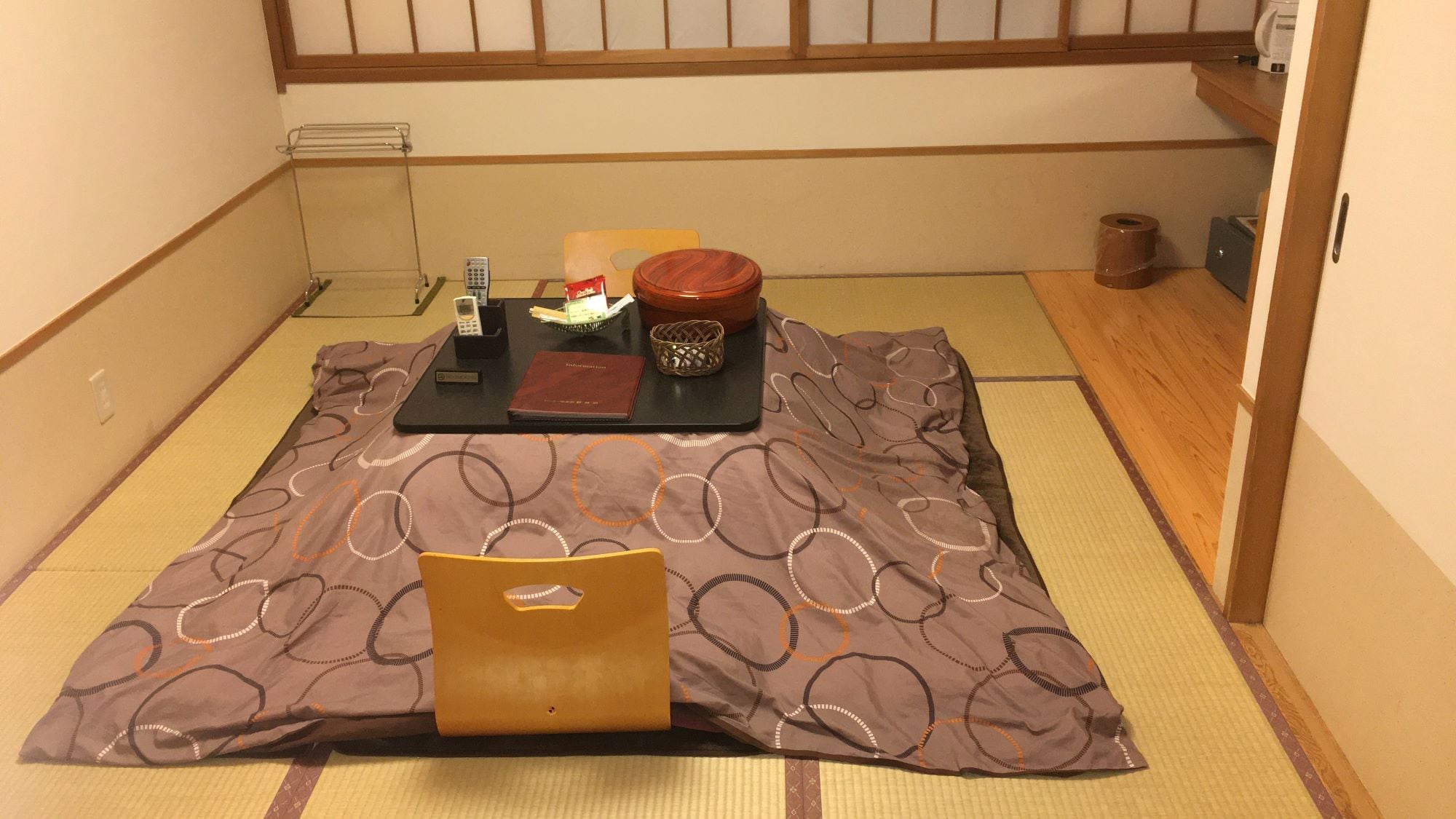 Rakuten 16:9 (Kamar bergaya Jepang 6 tikar tatami)