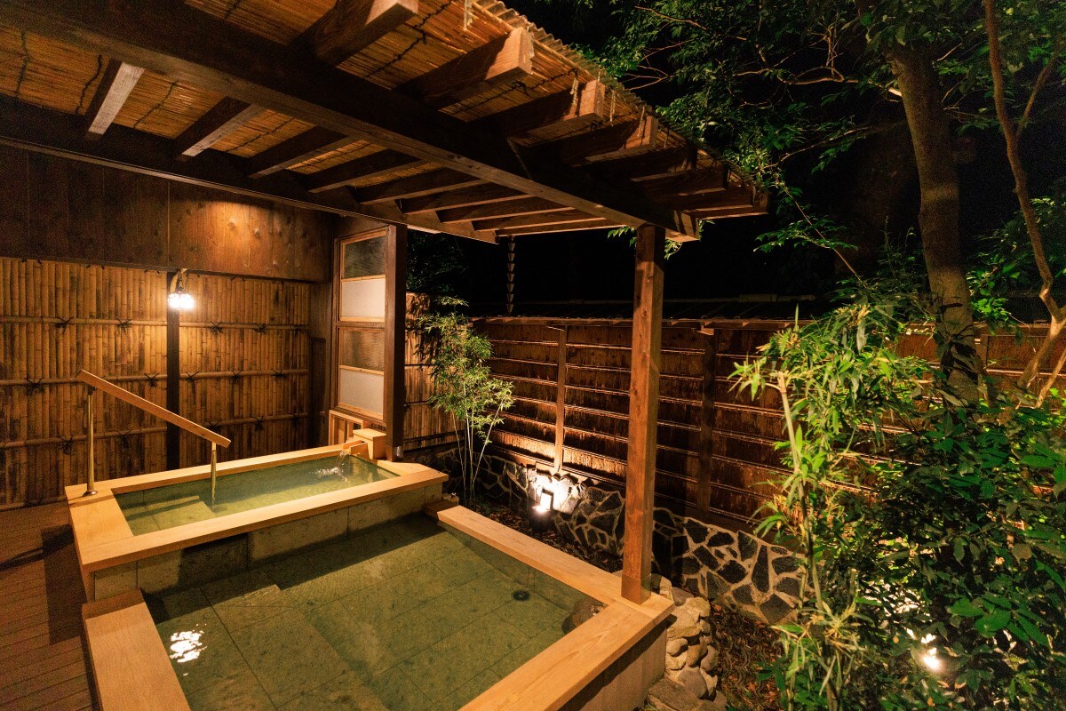Hana Open-air bath