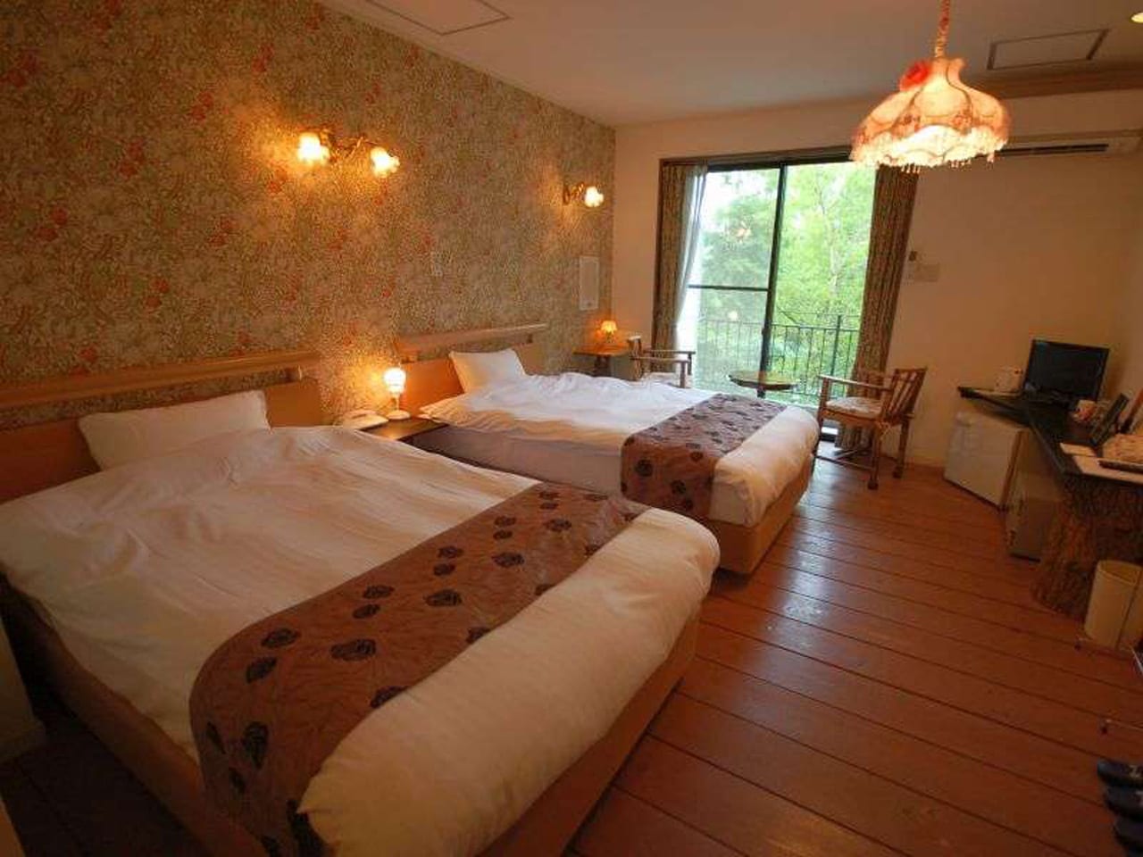 Example of a Western-style twin room