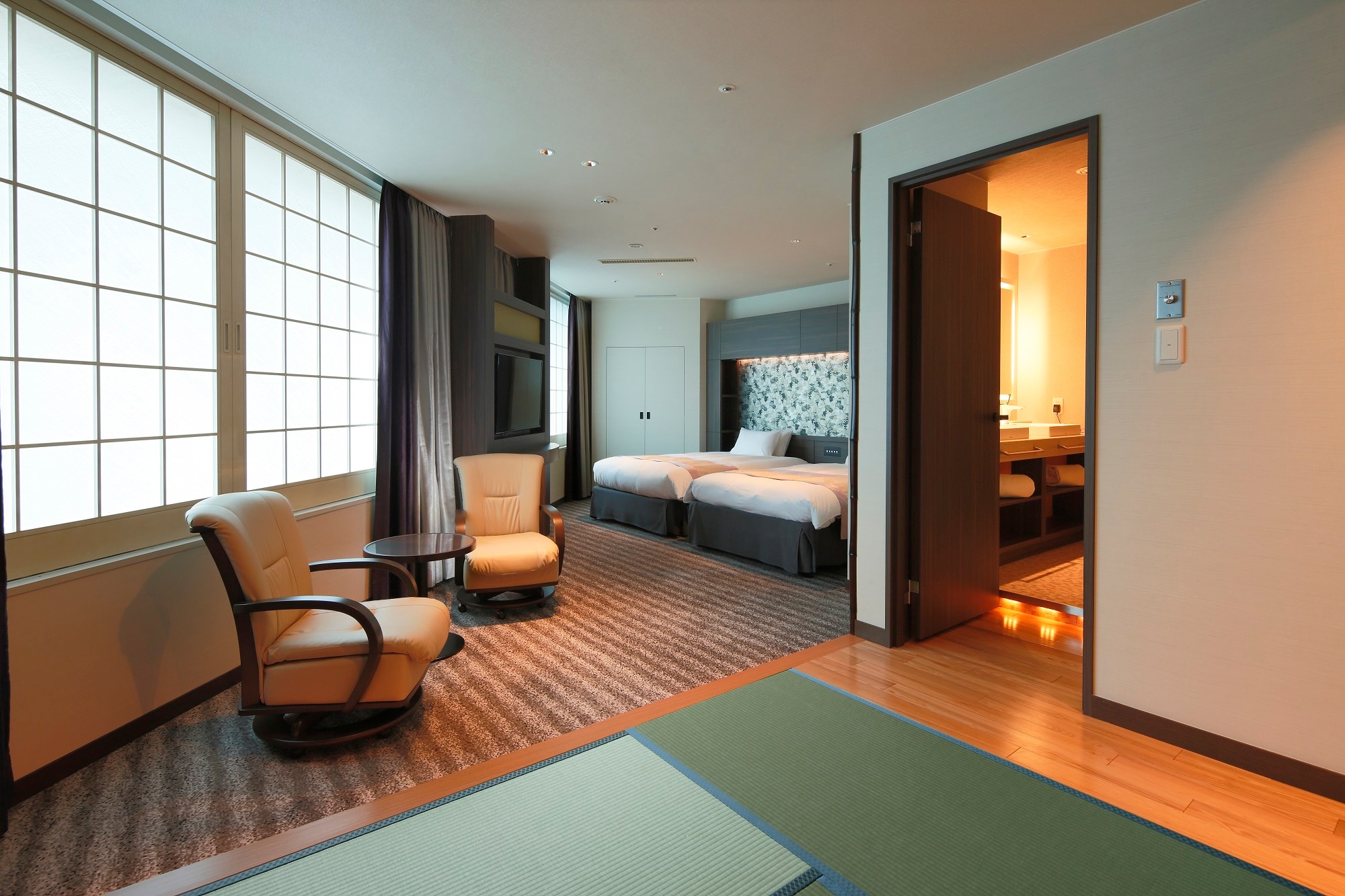 Non-smoking Japanese-Western room 50㎡ B type example (you cannot choose the room type. Thank you for your understanding.)