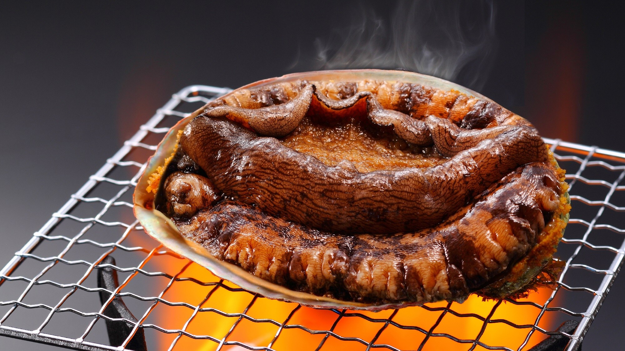 Grilled abalone ☆Abalone is normally quite chewy, but when grilled it becomes soft ☆