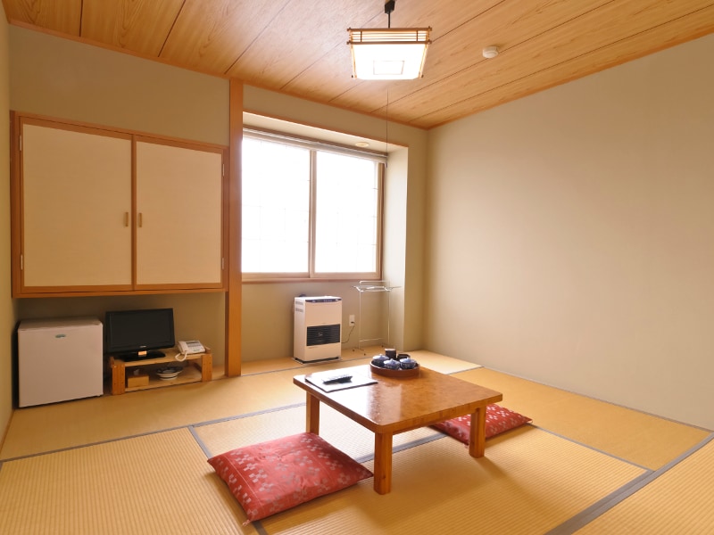 Japanese-style room 8 tatami mats [2 to 3 people]