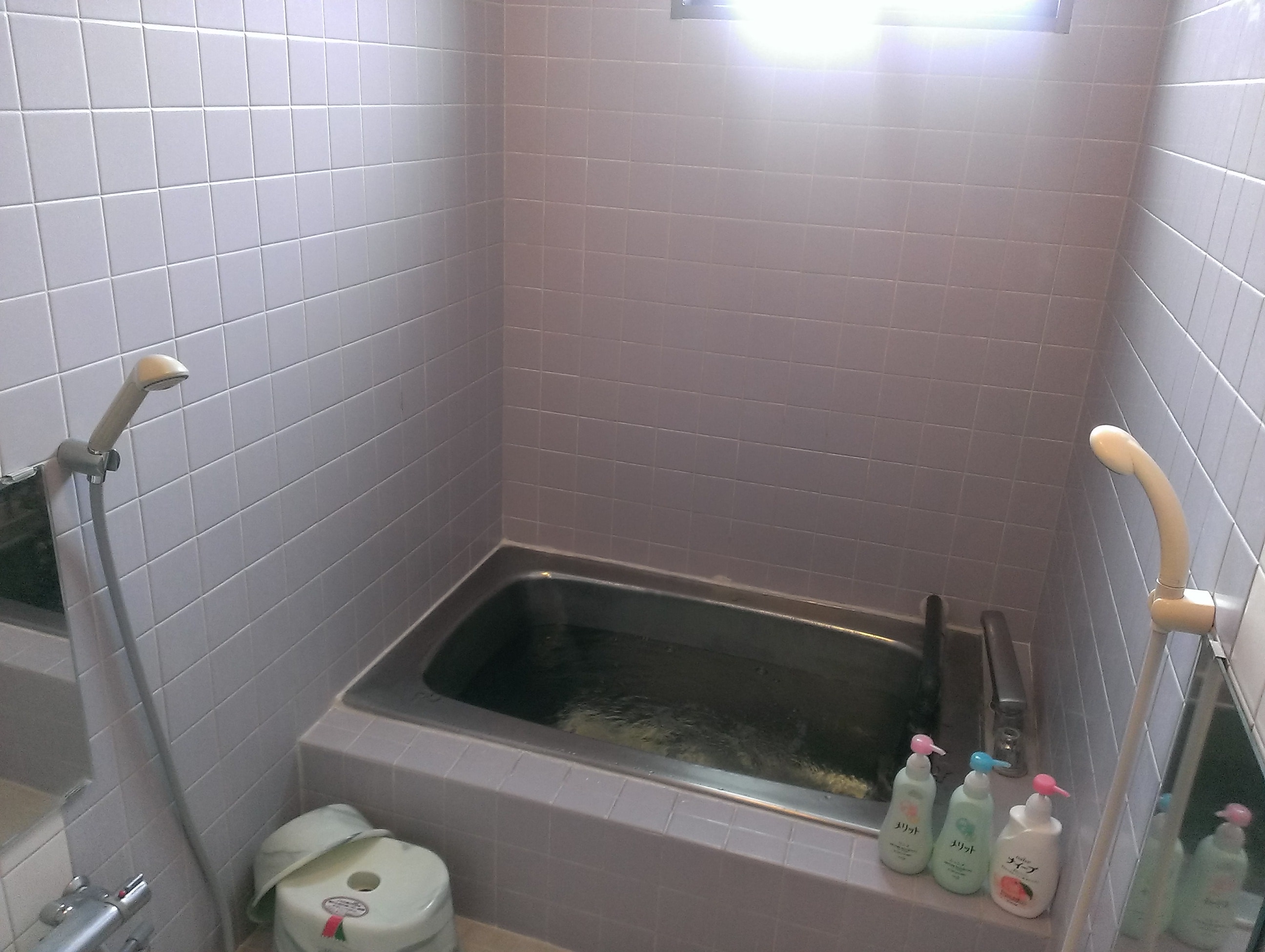 Chartered whirlpool bath (around 2 people, family bath size) Please lock and use instead of reservation system (15: 00-23: 00 / morning)