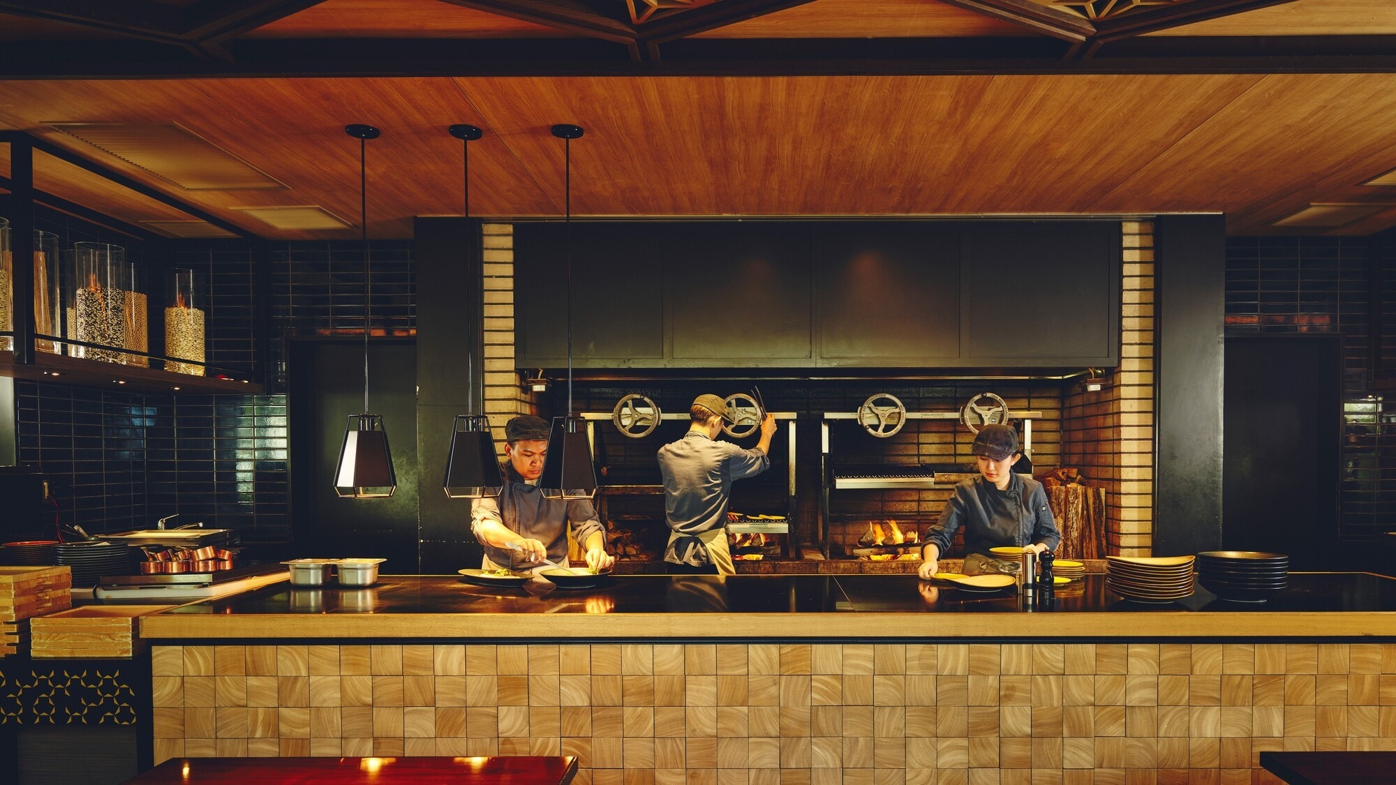 Restaurant "Riverside Kitchen & Bar" Wood-fired grill open kitchen