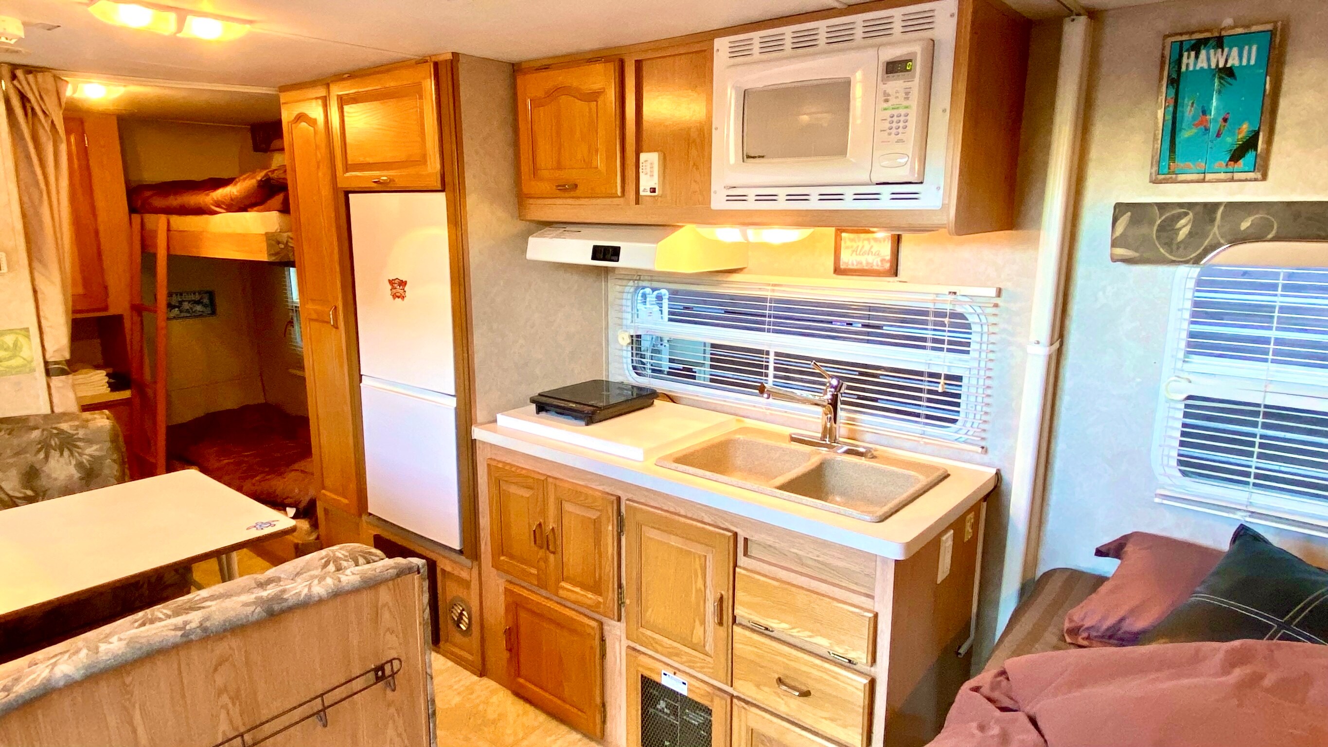 Kitchen in the cabin [Garden Villa American Mobile Home]